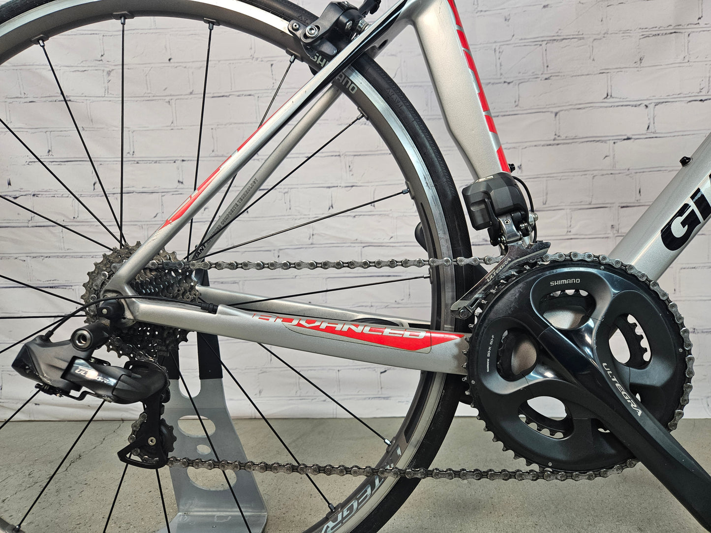 Used 2014 Giant Defy Advanced Ultegra Di2 - 54cm - Brooklyn Carbon Bike Co.