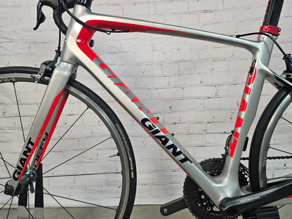 Used 2014 Giant Defy Advanced Ultegra Di2 - 54cm - Brooklyn Carbon Bike Co.