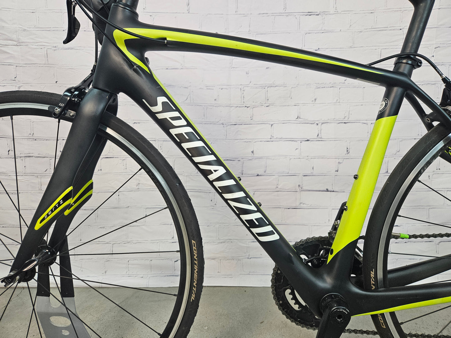 Used 2017 Specialized Roubaix SL4 105 - 52cm - Brooklyn Carbon Bike Co.