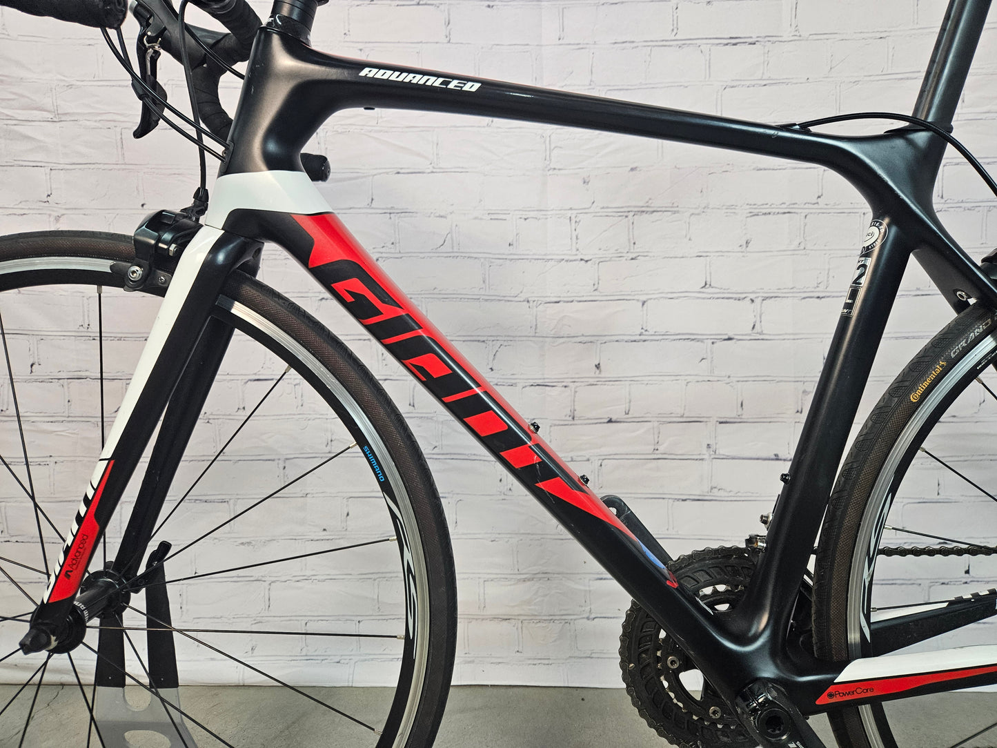Used 2016 Giant TCR Advanced 2 105 - 56cm - Brooklyn Carbon Bike Co.