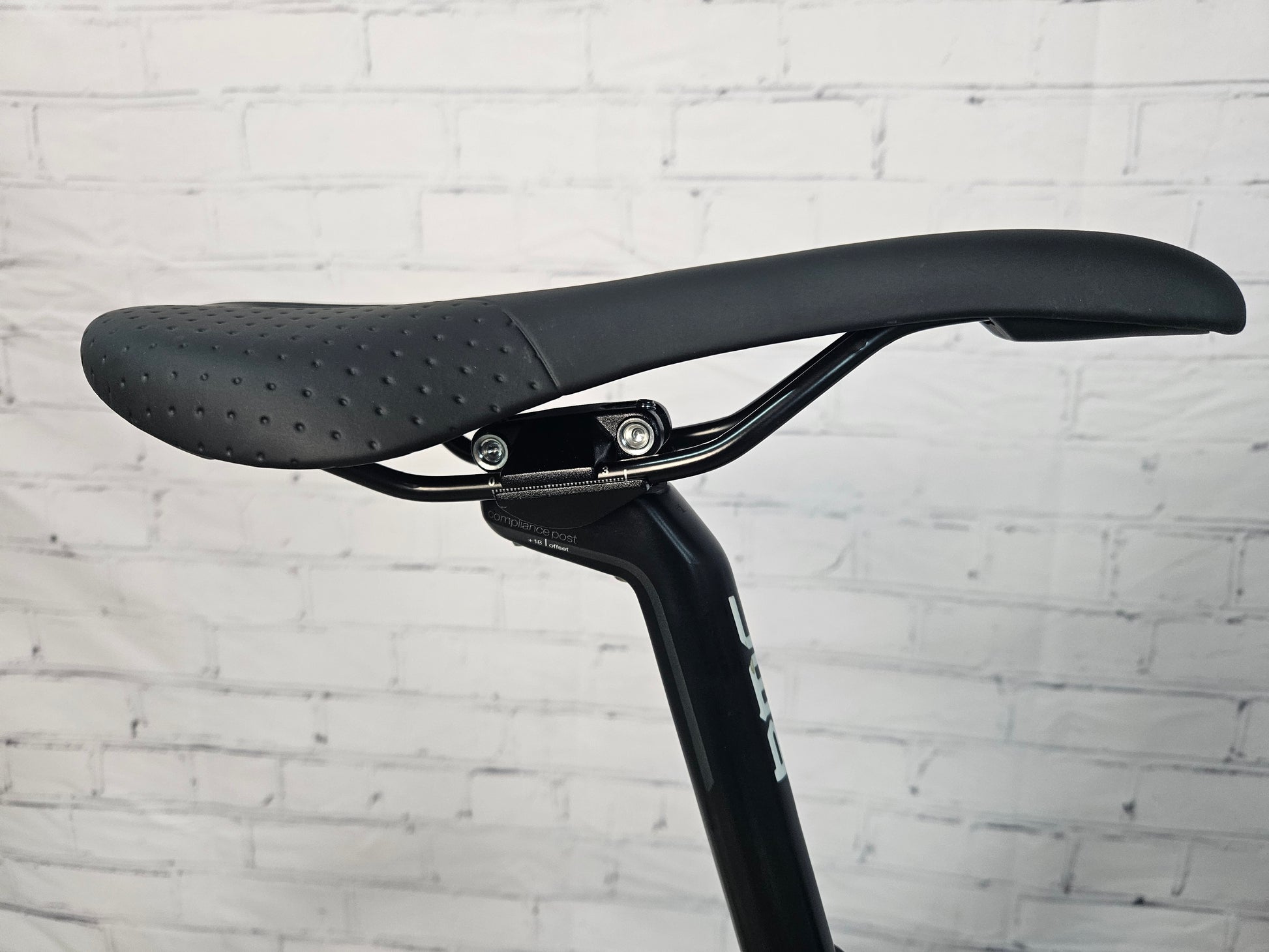 Used 2016 BMC GranFondo GF02 105 - 56cm - Brooklyn Carbon Bike Co.