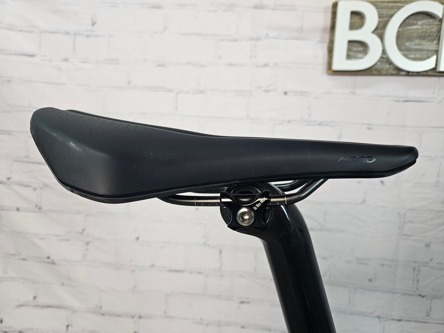 Used 2016 Trek Domane SL6 Ultegra - 62cm - Brooklyn Carbon Bike Co.