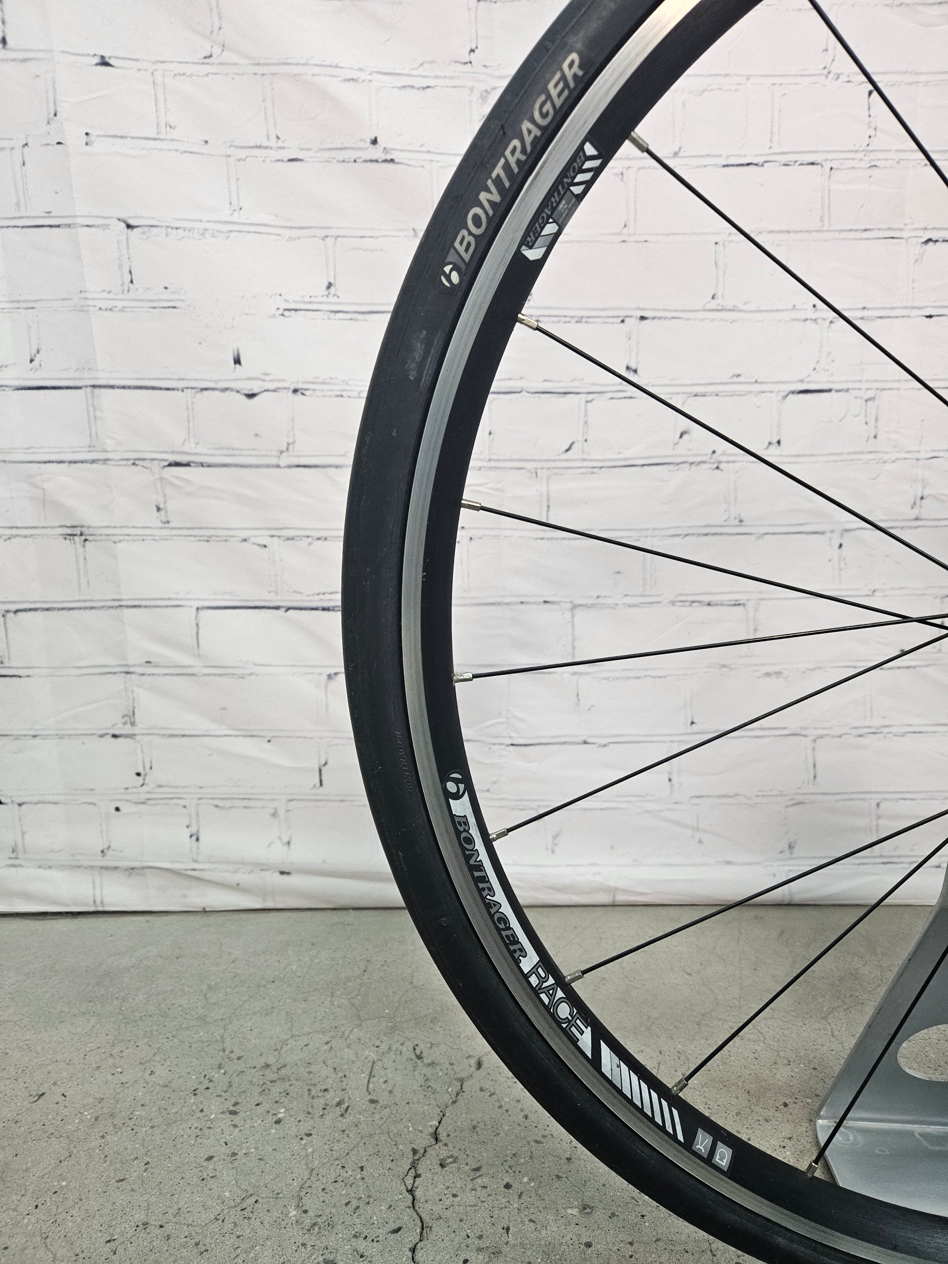 Used 2016 Trek Domane SL6 Ultegra - 62cm - Brooklyn Carbon Bike Co.