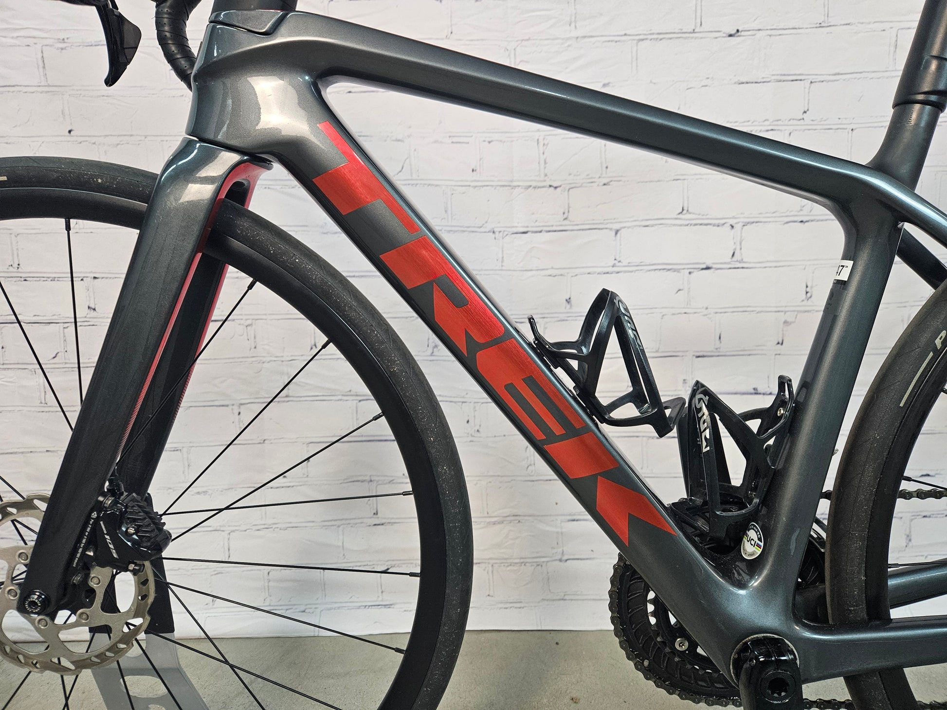 Used 2023 Trek Emonda SL5 Disc 105  – Size 47cm - Brooklyn Carbon Bike Co.