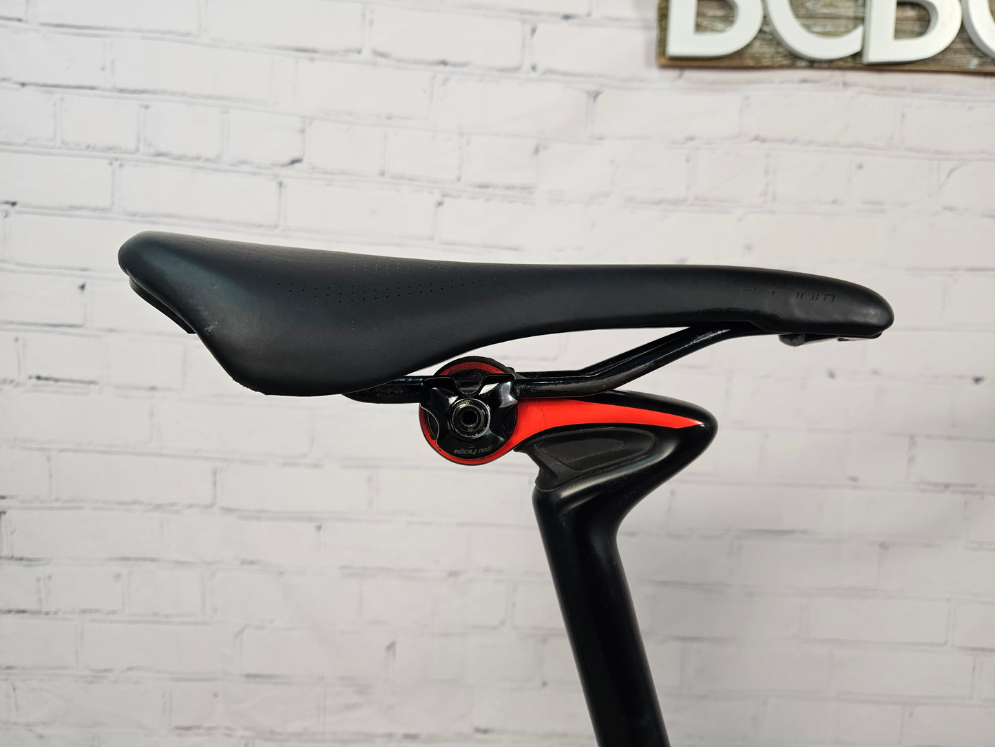 Used 2019 Specialized Roubaix Comp Disc Futureshock Ultegra Di2 - 52cm - Brooklyn Carbon Bike Co.
