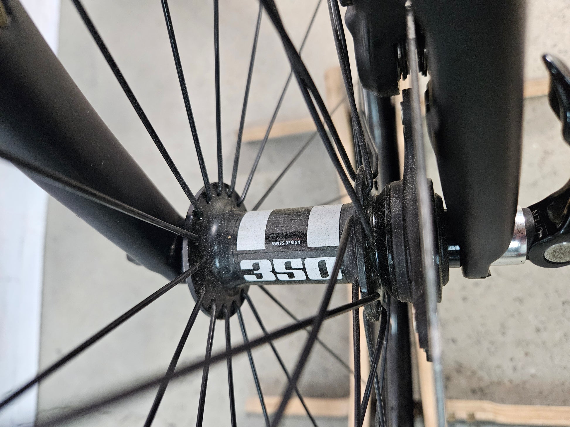 Used 2015 Specialized Roubaix Comp Disc Dura Ace Ultegra - 61cm - Brooklyn Carbon Bike Co.