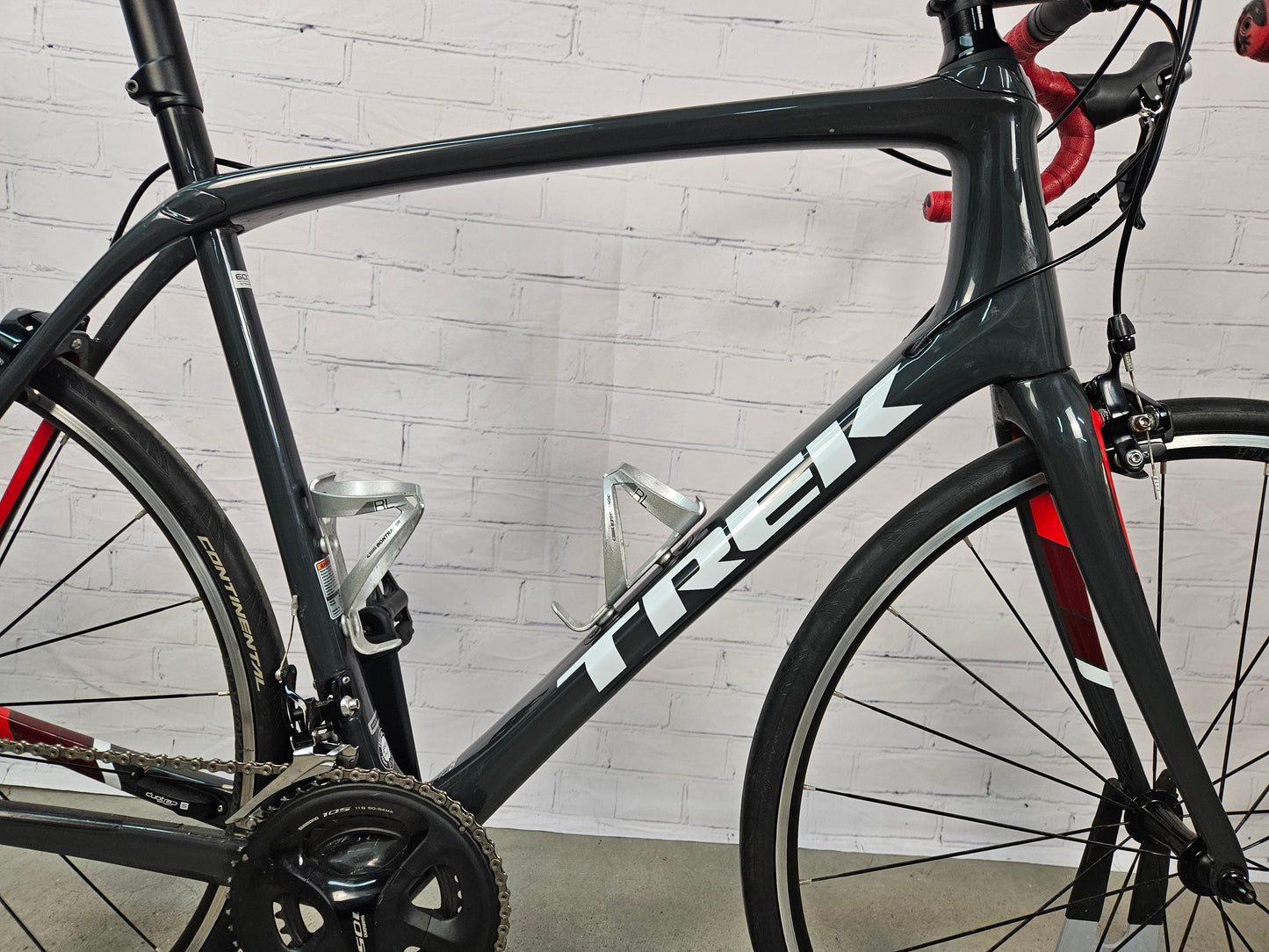 Used 2018 Trek Domane SL5 105  – Size 60cm - Brooklyn Carbon Bike Co.