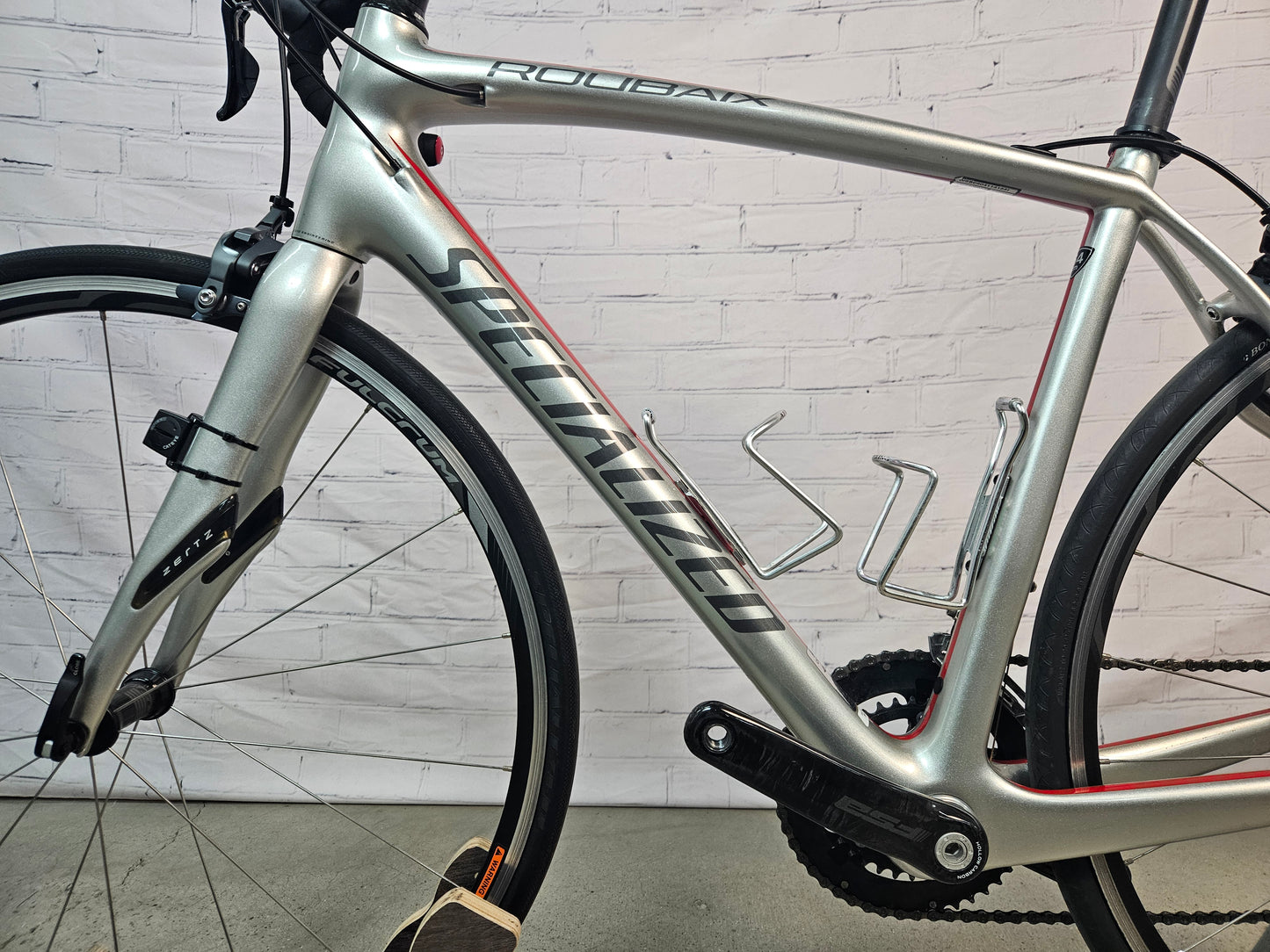 Used 2014 Specialized Roubaix SL4 Expert Ultegra 54cm - Brooklyn Carbon Bike Co.
