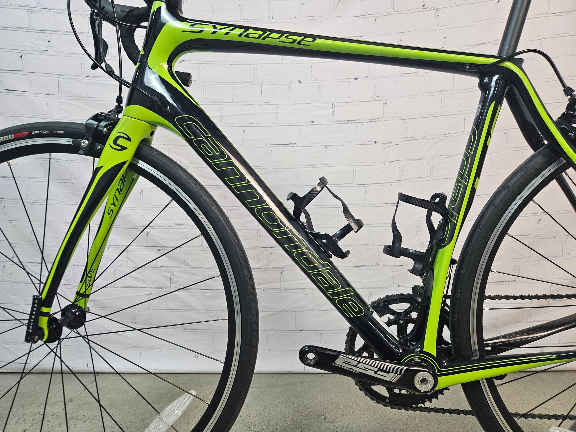 Used 2015 Cannondale Synapse Carbon 105 - 56cm - Brooklyn Carbon Bike Co.