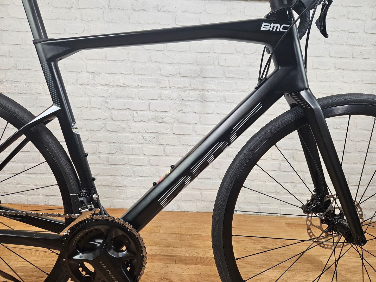 NEW 2024 BMC RoadMachine SIX 105 - 56cm