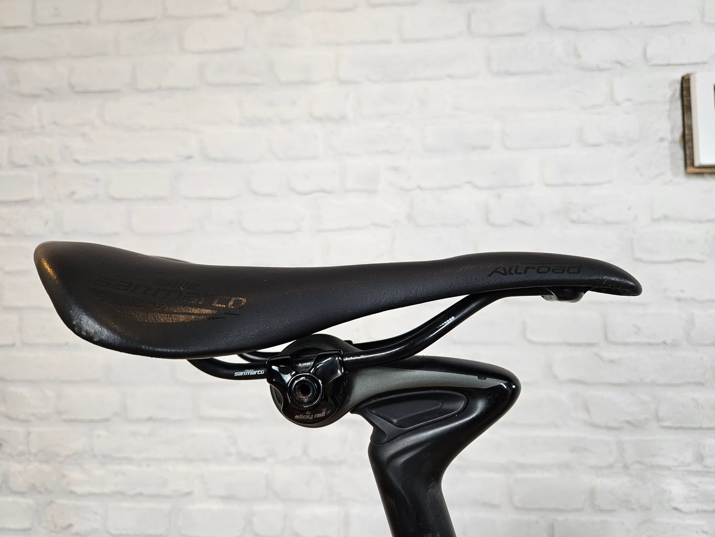 Used 2018 Specialized Roubaix Expert Disc Ultegra Di2 - 58cm