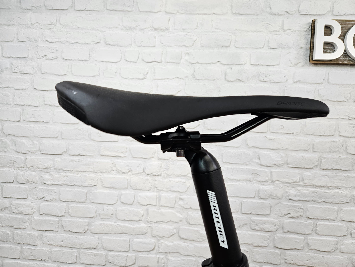 Used 2023 Motobecane Immortal Spirit 105 - 54cm