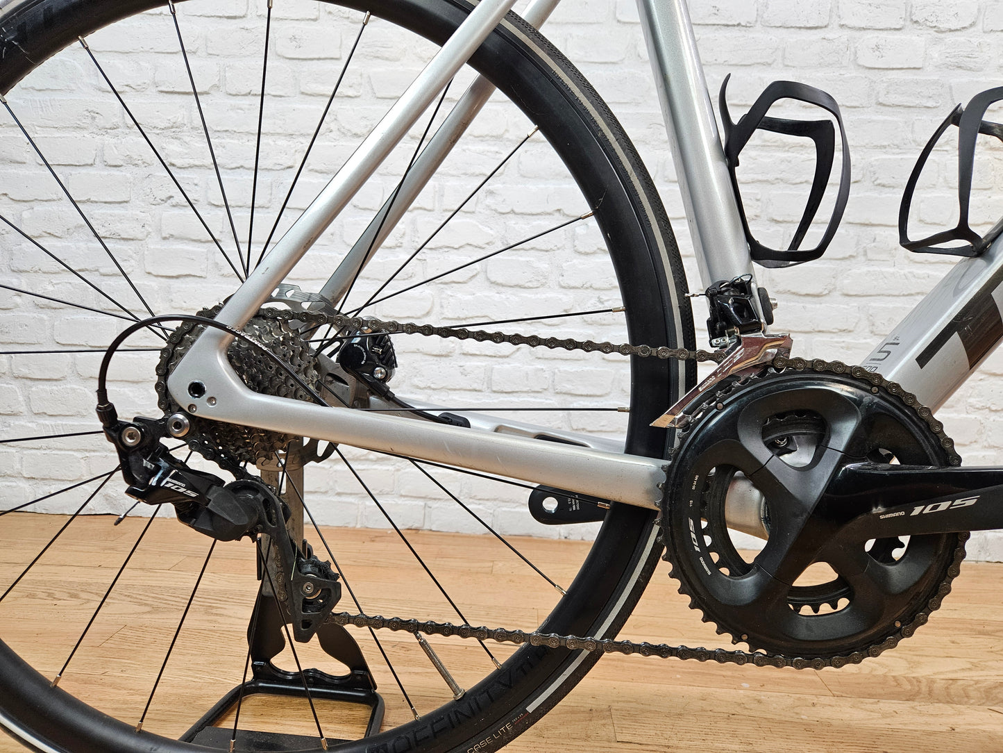 Used 2022 Trek Emonda SL5 Disc 105  – Size 56cm