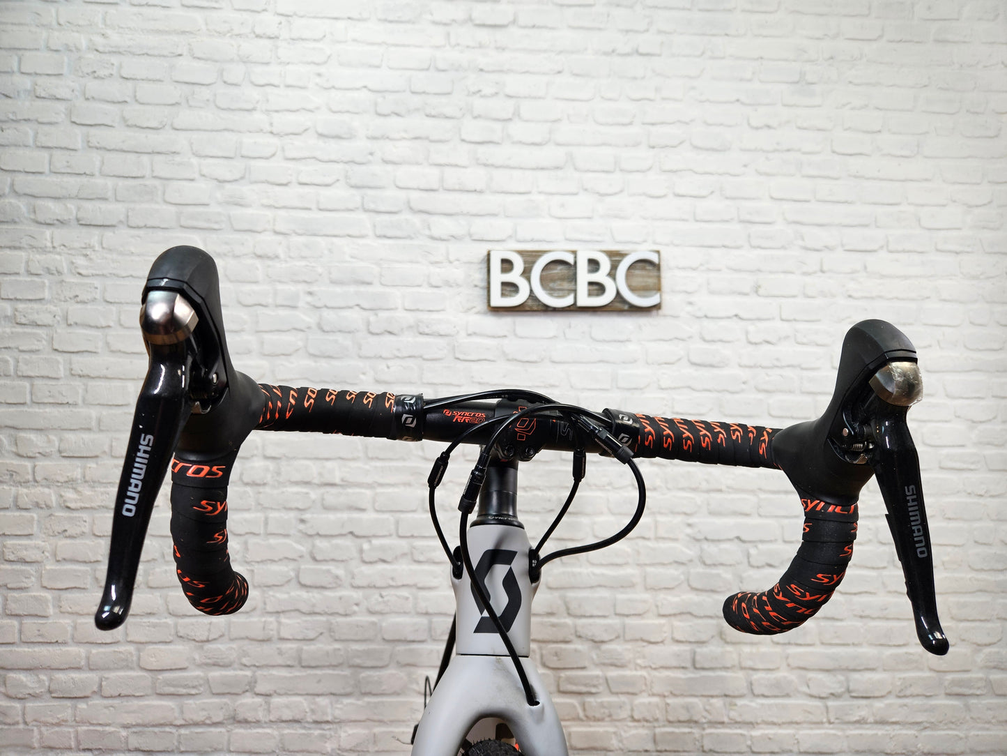 Used 2016 Scott Addict 10 Ultegra Gravel - 49cm