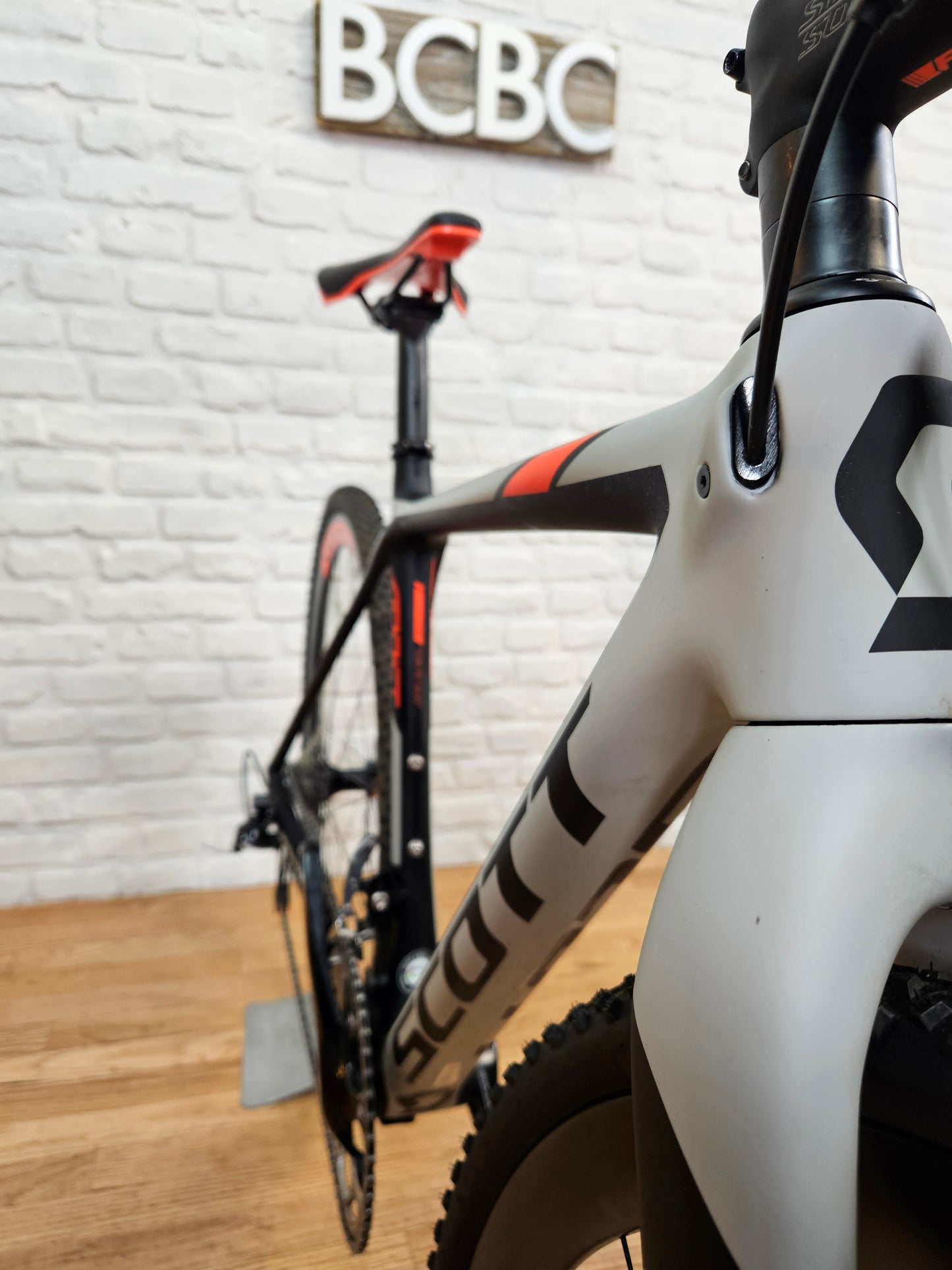 Used 2016 Scott Addict 10 Ultegra Gravel - 49cm