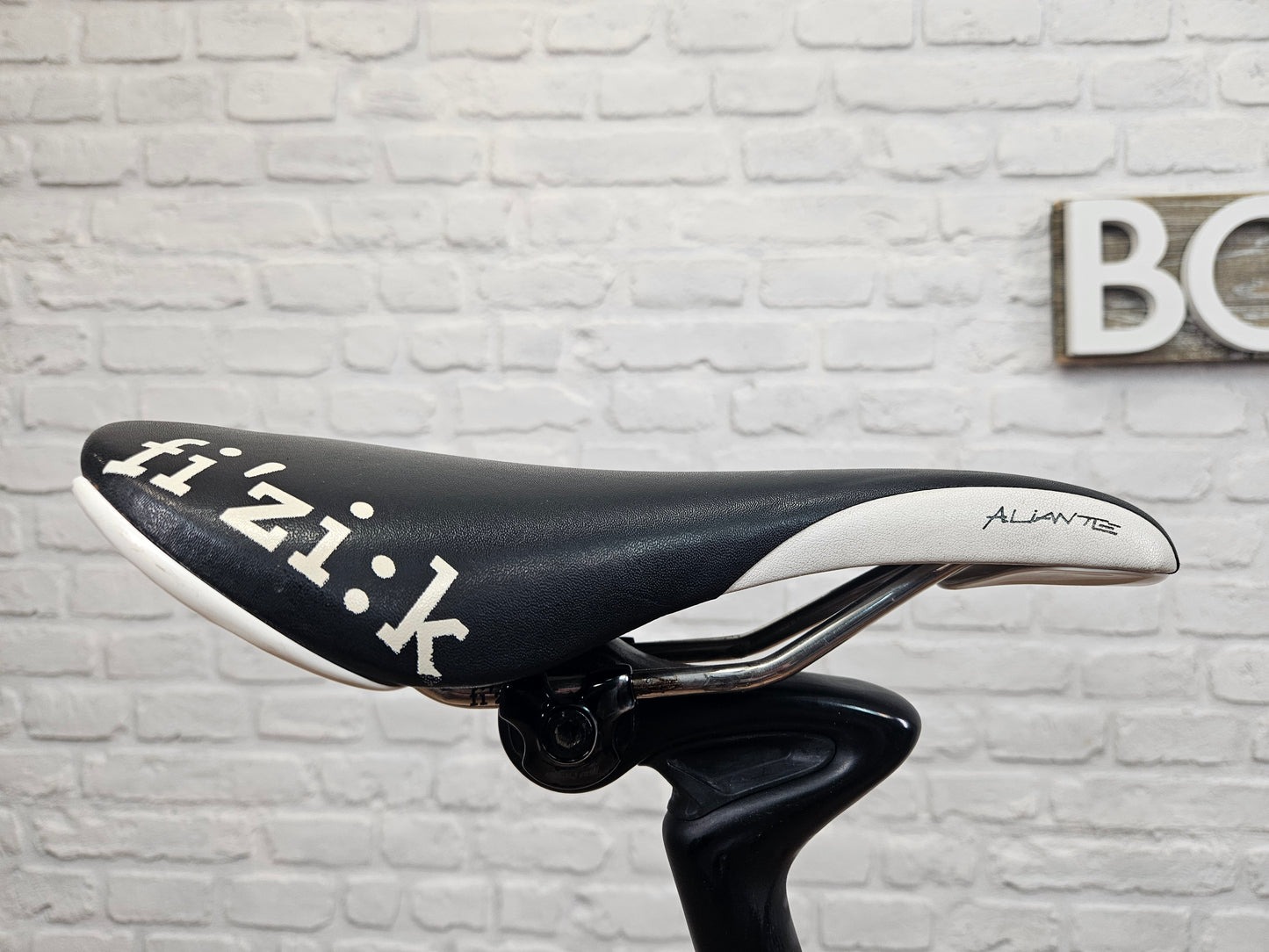 Used 2016 Specialized Roubaix Elite SL4 105 - 61cm