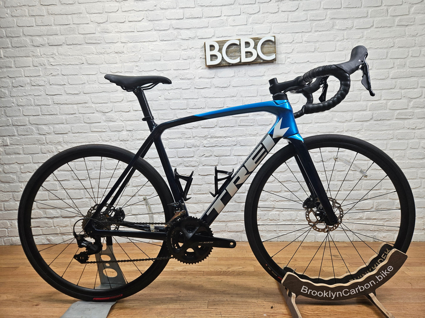 Used 2022 Trek Emonda SL5 Disc 105  – Size 56cm