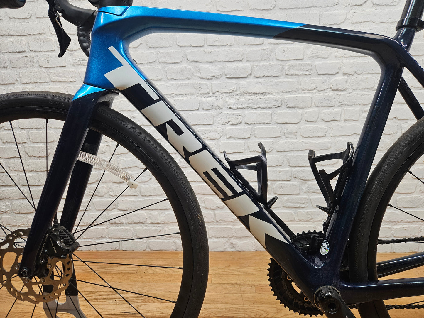 Used 2022 Trek Emonda SL5 Disc 105  – Size 56cm