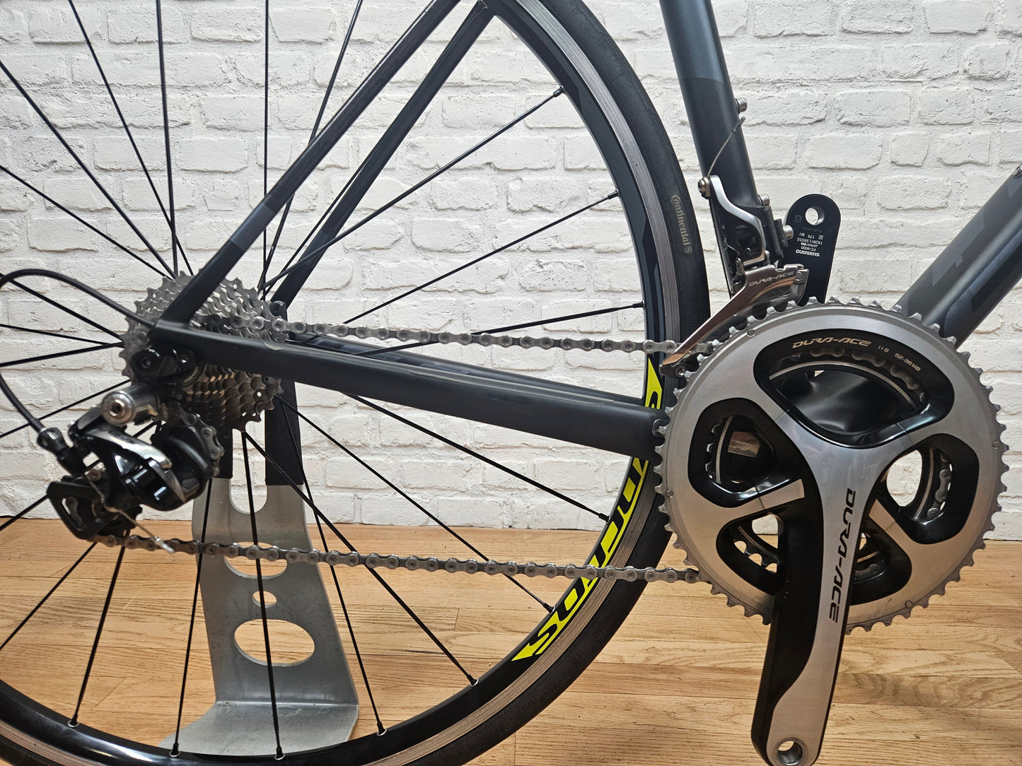 Used 2015 Scott Addict 10 Dura Ace - 52cm