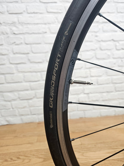 Used 2015 Scott Addict 10 Dura Ace - 52cm