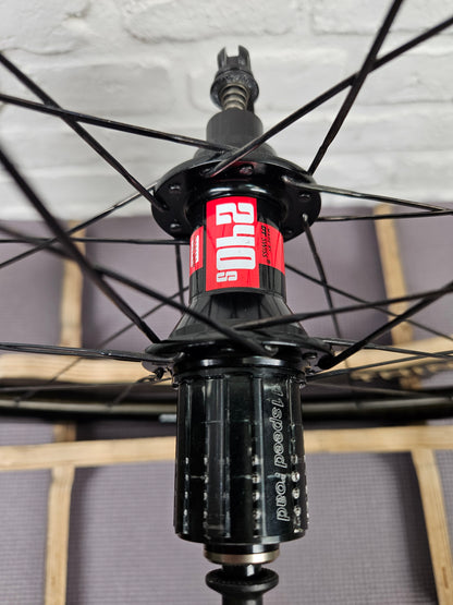 ENVE SES 3.4 Carbon Fiber Rim Brake Clinchers 11 Speed DT Swiss 240 Shimano 700c