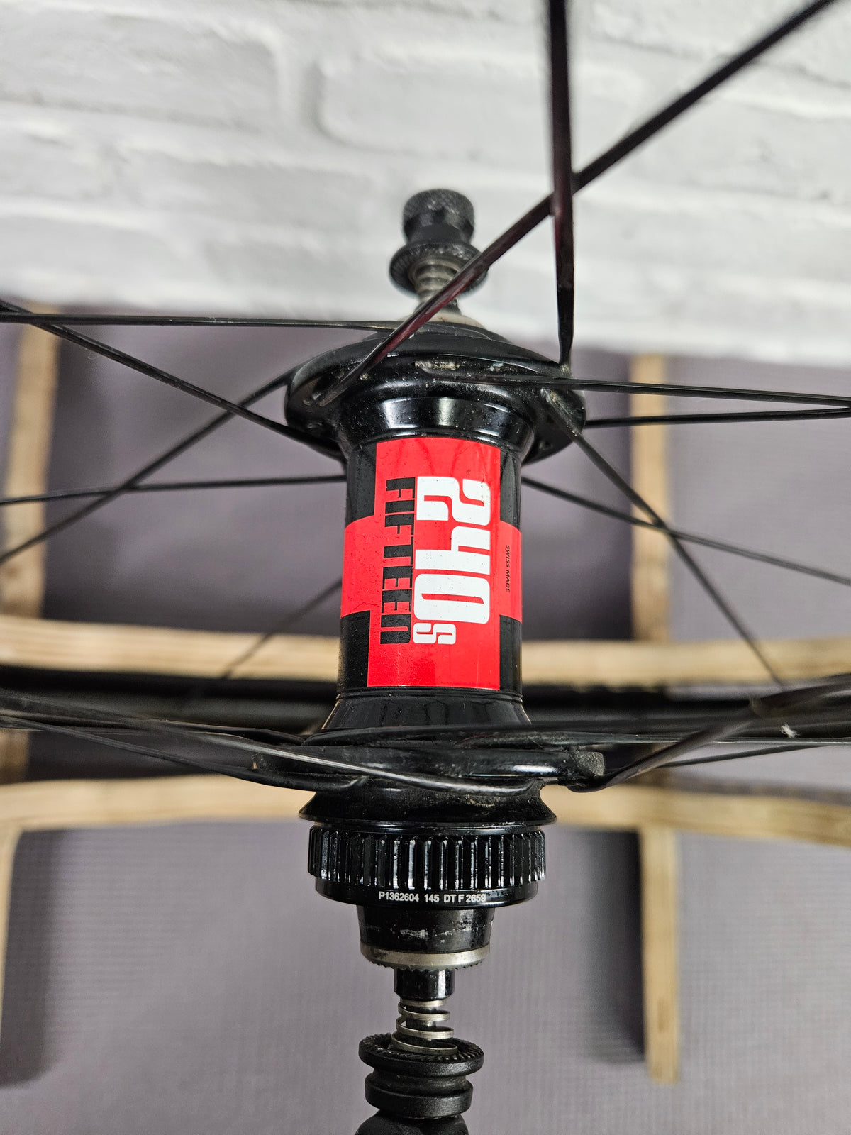 ENVE SES 3.4 Carbon Fiber Disc Quick Release Clinchers 11 Speed DT Swiss 240 Shimano 700c