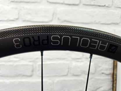 Bontrager Aeolus Pro 3 Rim Carbon Fiber Clinchers 11 Speed Shimano 700c