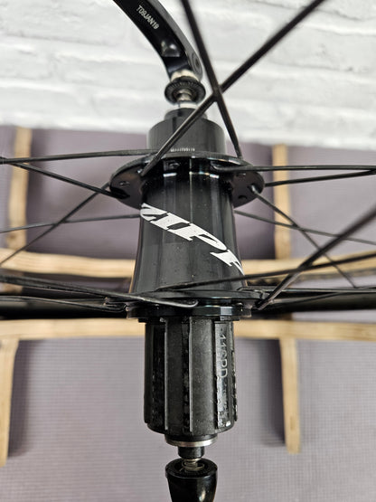 Zipp 302 Rim Carbon Fiber Clinchers 11 Speed Shimano 700c