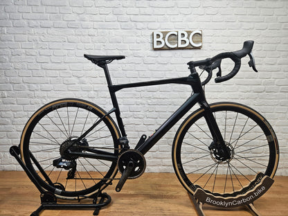 Used 2023 BMC RoadMachine TWO SRAM Force AXS - 56cm