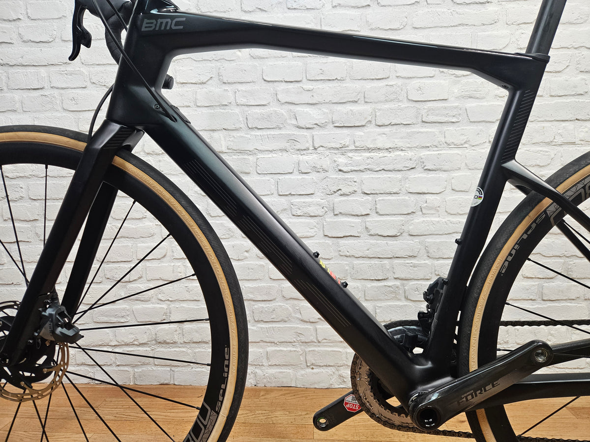 Used 2023 BMC RoadMachine TWO SRAM Force AXS - 56cm