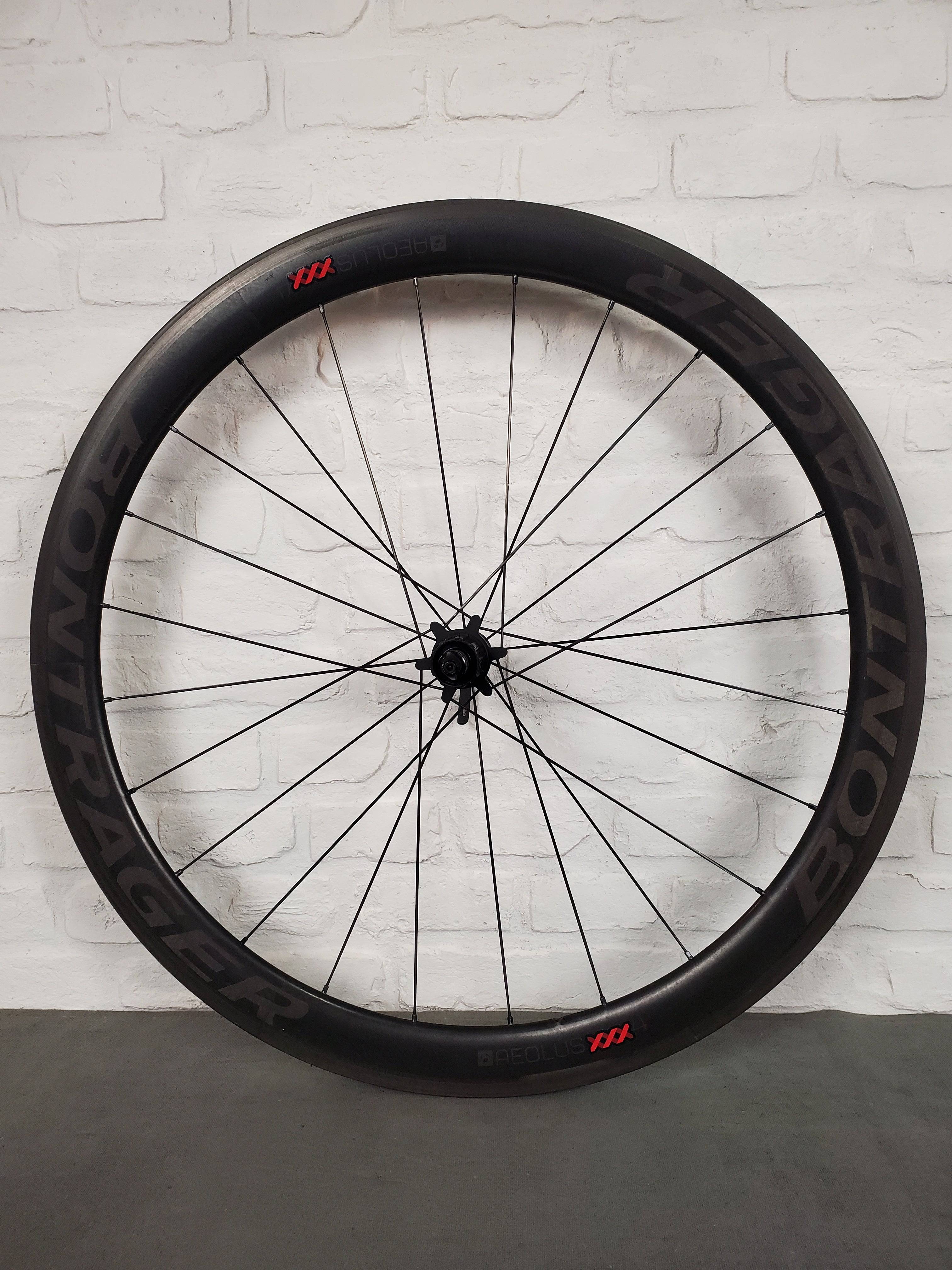 Bontrager Aeolus 4 XXX Carbon Fiber Clinchers 11 Speed Shimano 700c