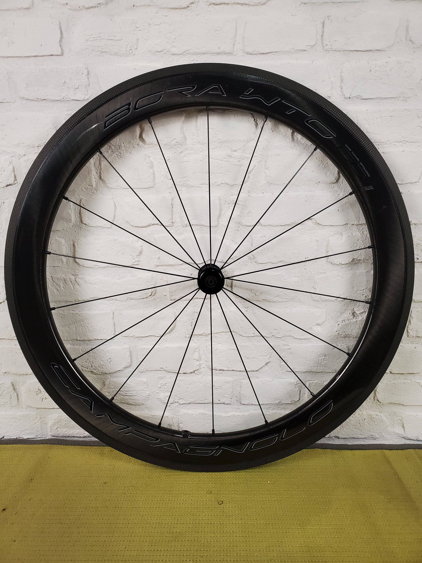 Campagnolo Bora WTO 60 Carbon Fiber Clinchers 11 Speed Campy 700c NEW - Brooklyn Carbon Bike Co.