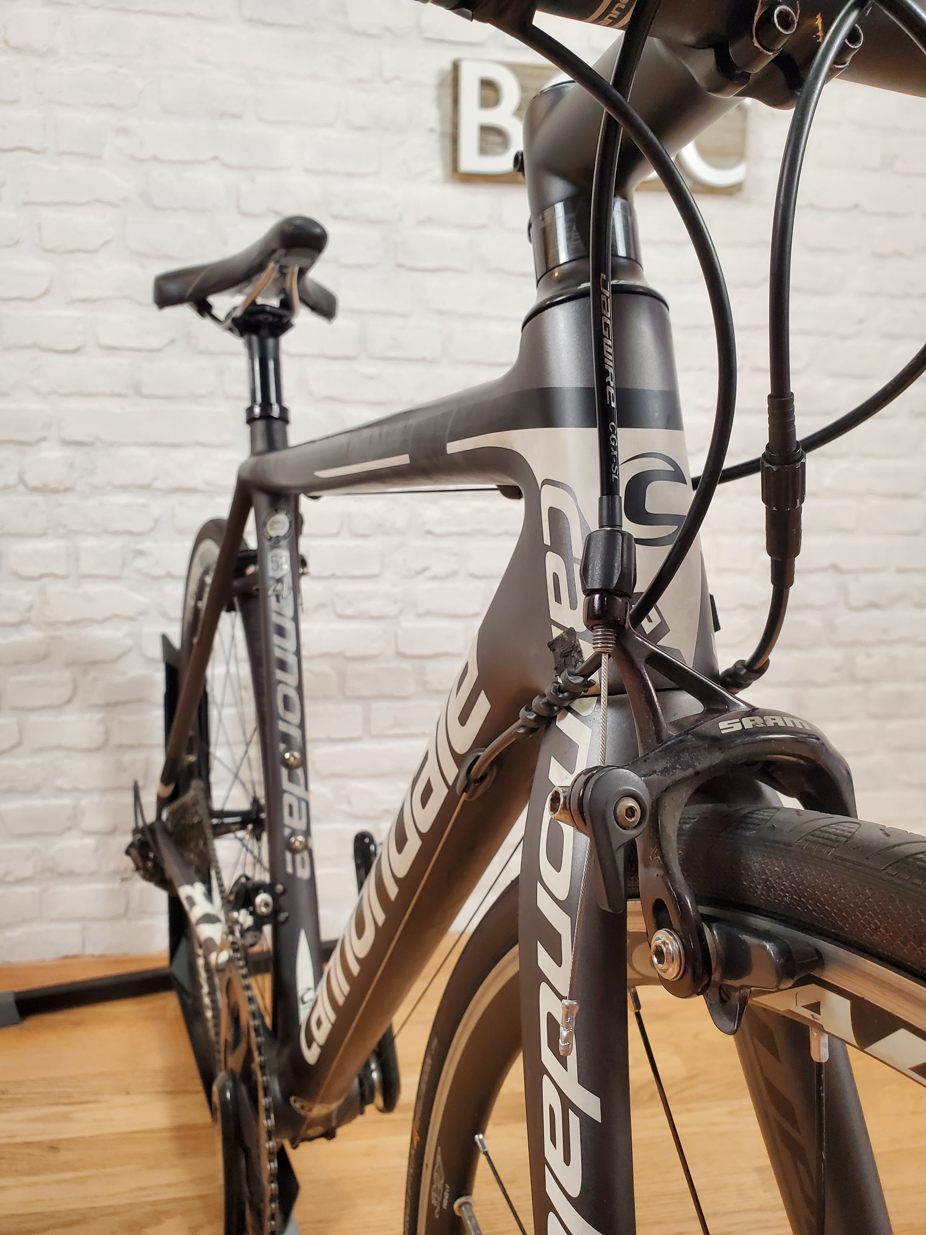 Used Road Bikes for Sale: Cannondale SuperSix EVO 105