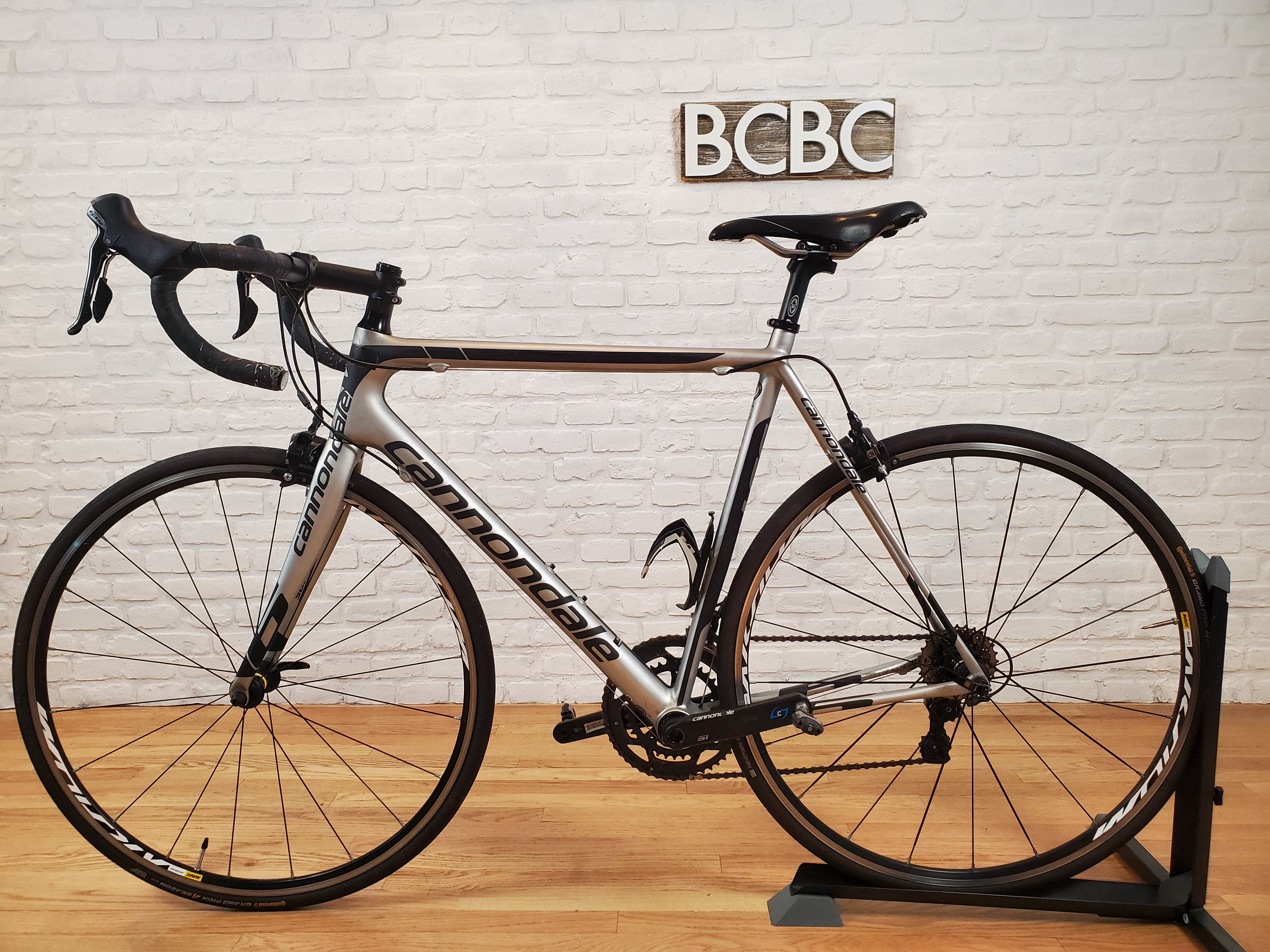 Used Road Bikes for Sale: Cannondale SuperSix EVO 105