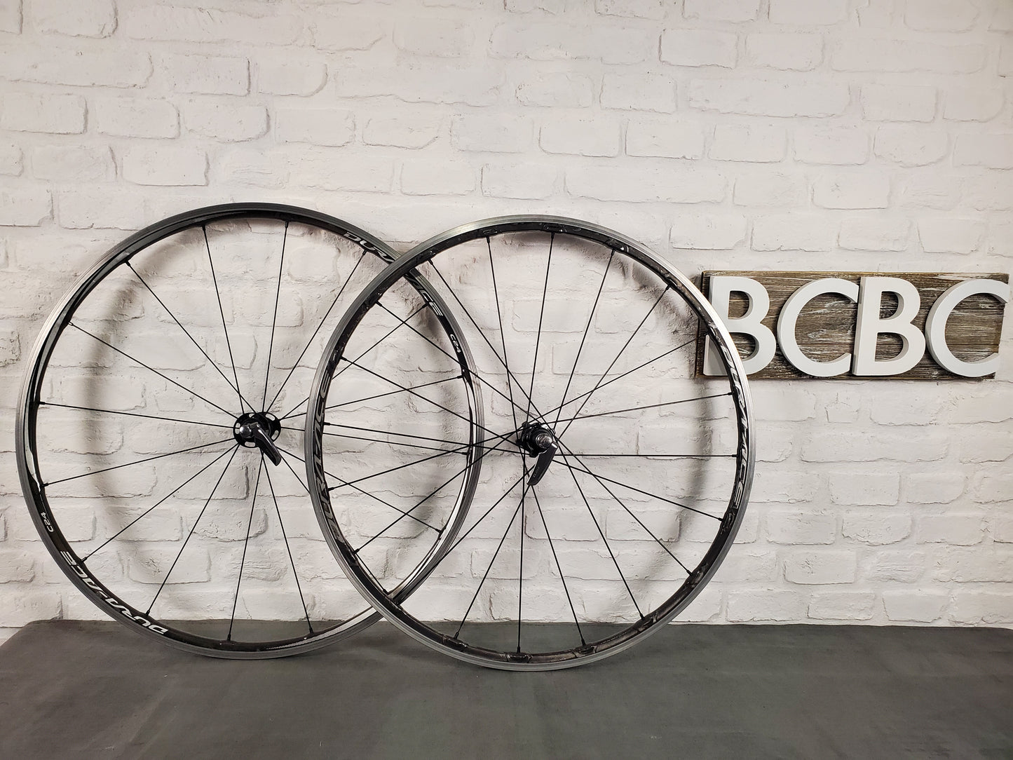 Dura-Ace C24 WH-R9100 Clinchers 11 Speed Campagnolo 700c - Brooklyn Carbon Bike Co.