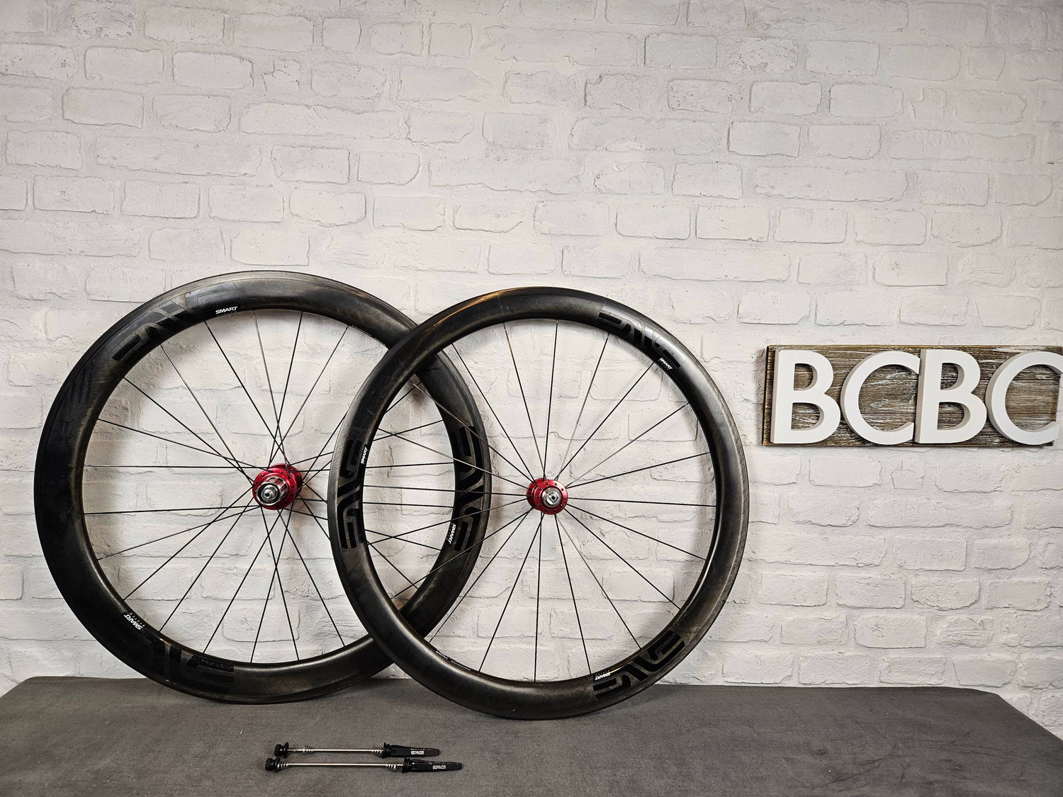 ENVE SES 3.4 Carbon Fiber Clinchers 11 Speed Chris King Shimano 700c - Brooklyn Carbon Bike Co.