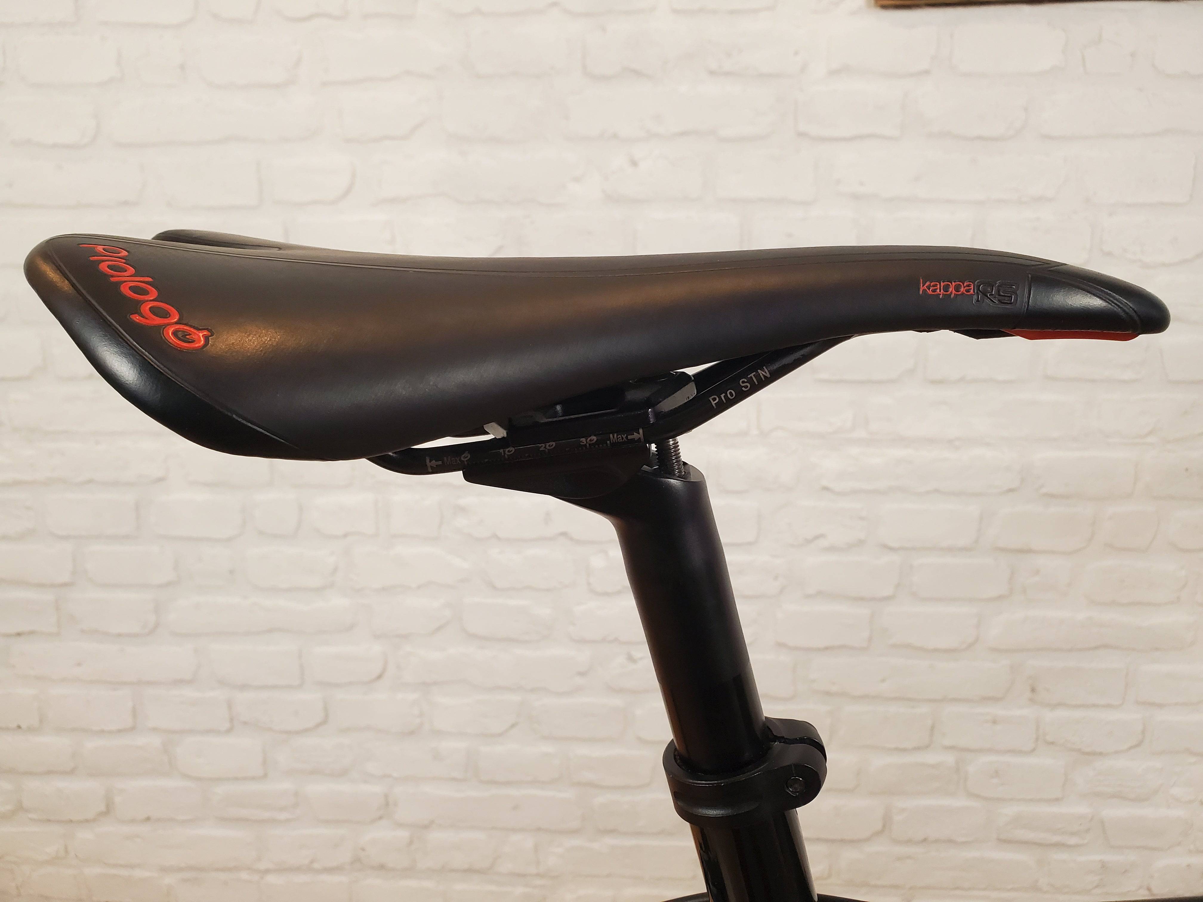 Used Road Bikes for Sale: 2018 Focus Izalco Race Ultegra