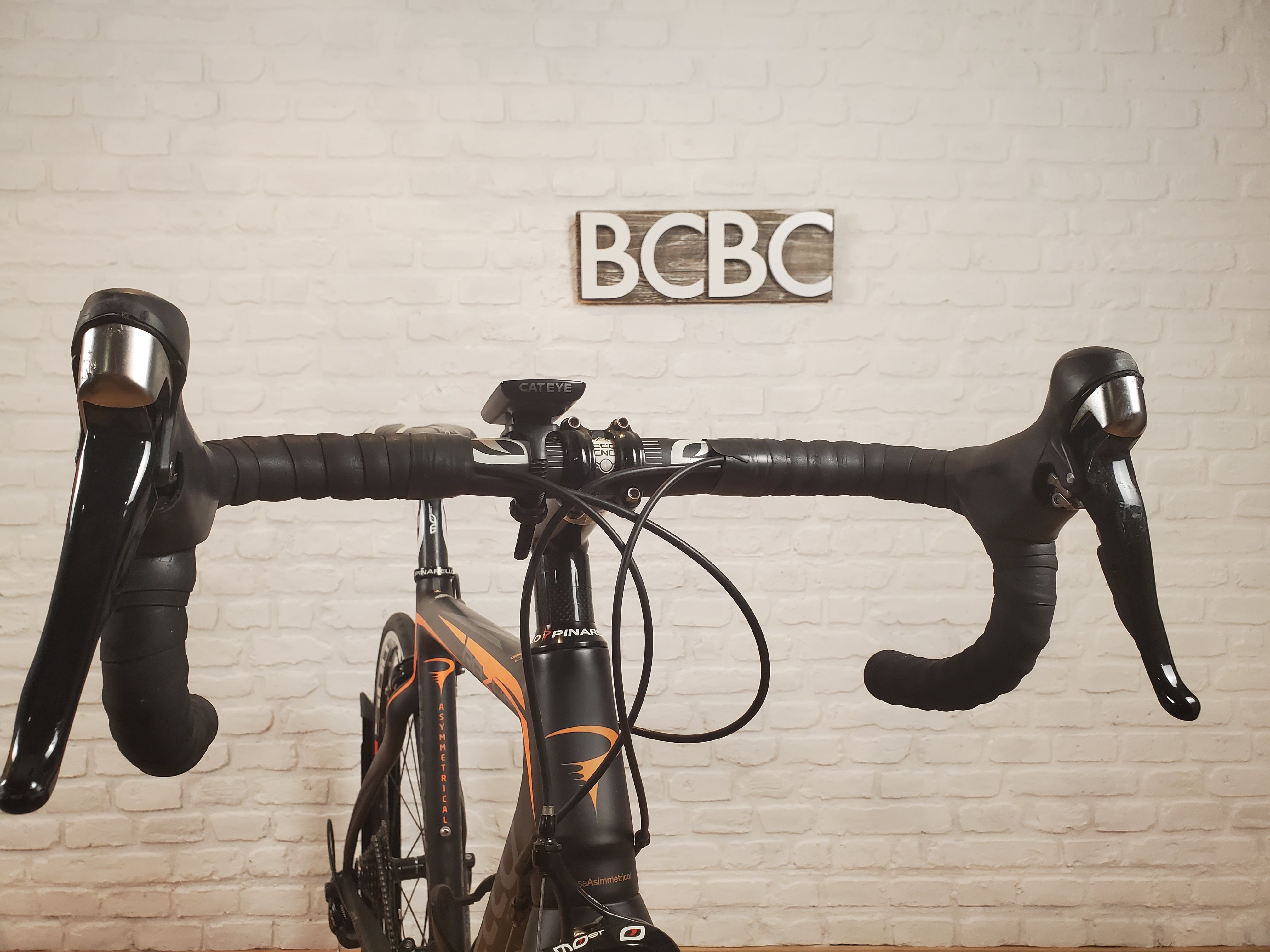 Used Road Bikes for Sale: Pinarello Razha 105 – Size 51cm black