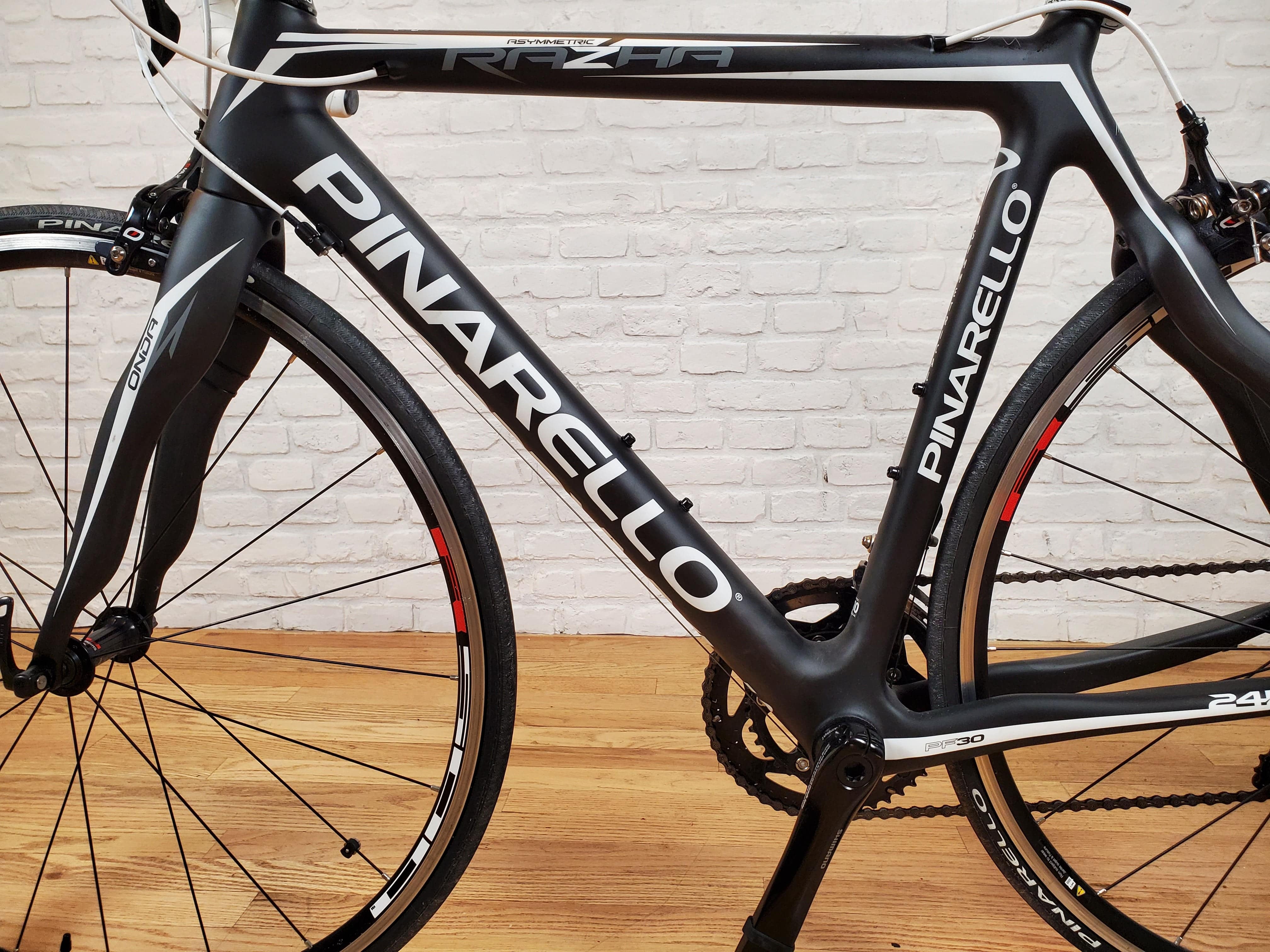 Used Road Bikes for Sale: Pinarello Razha 105 – Size 51cm black