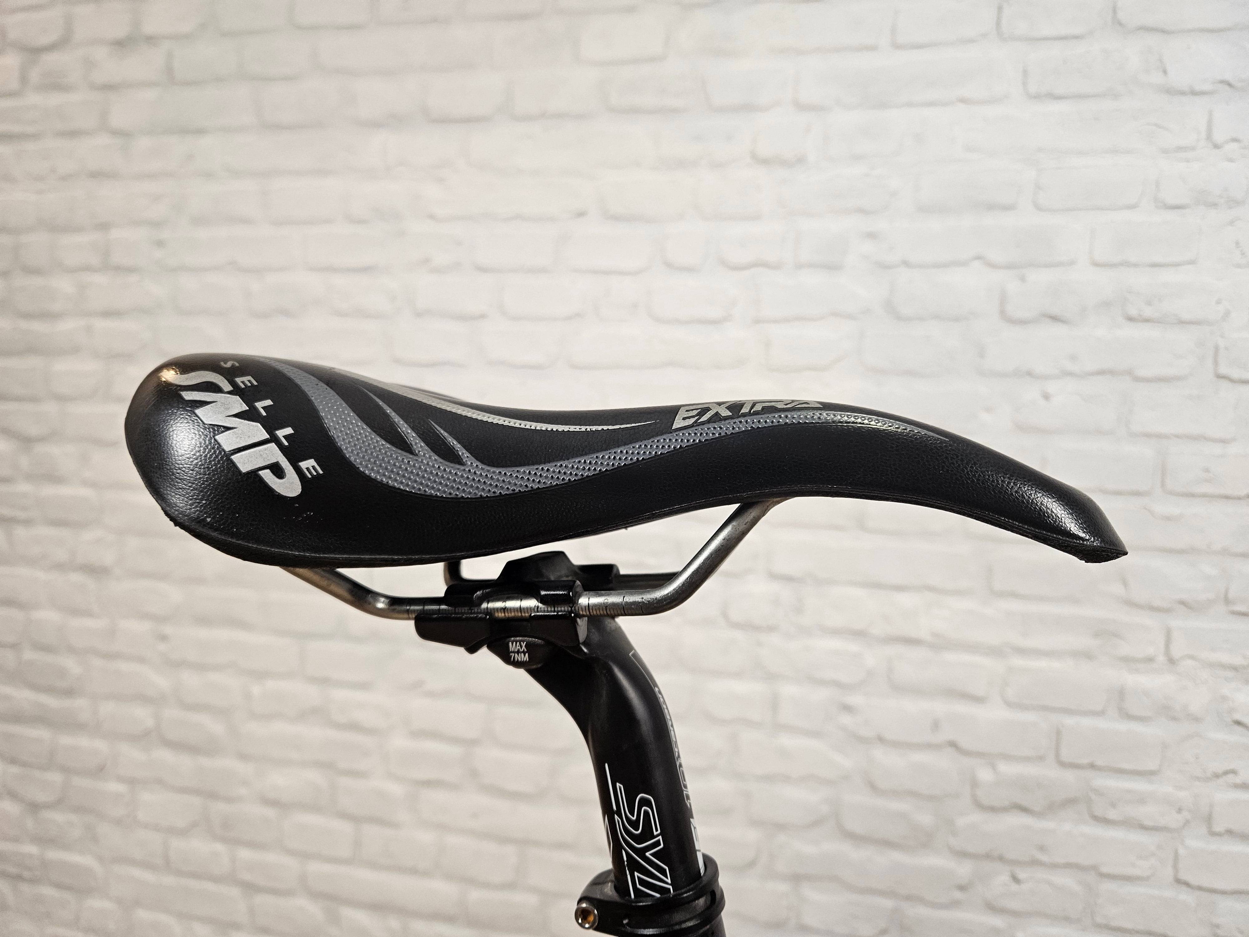 SCOTT SOLACE 20　フルカーボン　シマノアルテグラ　走行500キロ未満　屋内保管　オマケ多数付きでお得です！ 商品紹介☆SCOTT SOLACE 20 | BicycleShop FINE（ファイン） | 広島県