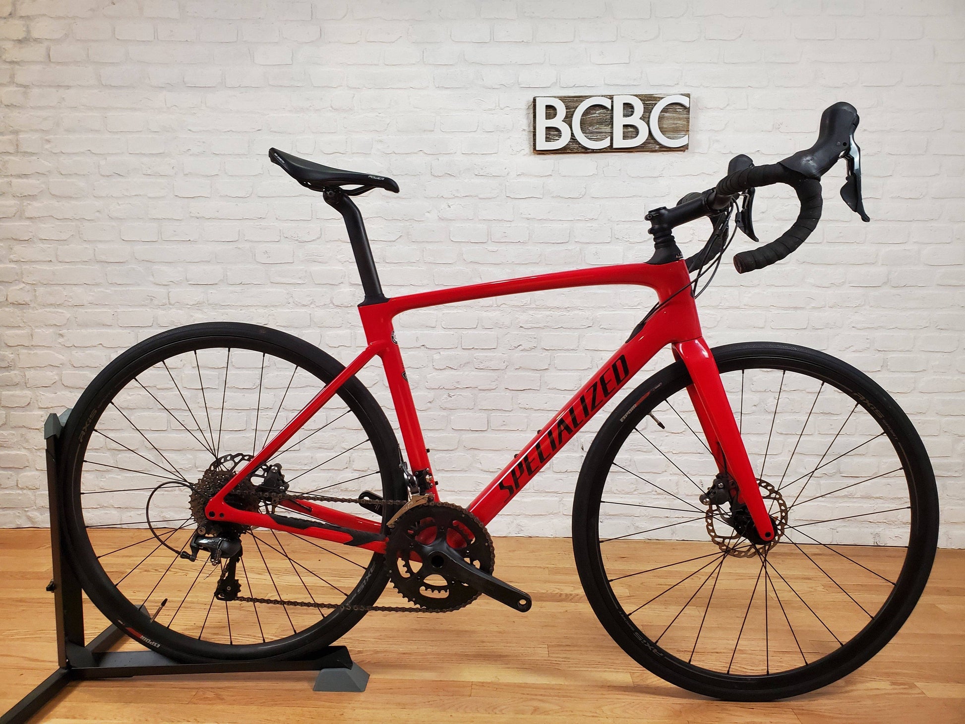 Used 2021 Specialized Roubaix Disc Futureshock Tiagra – Size 56cm red