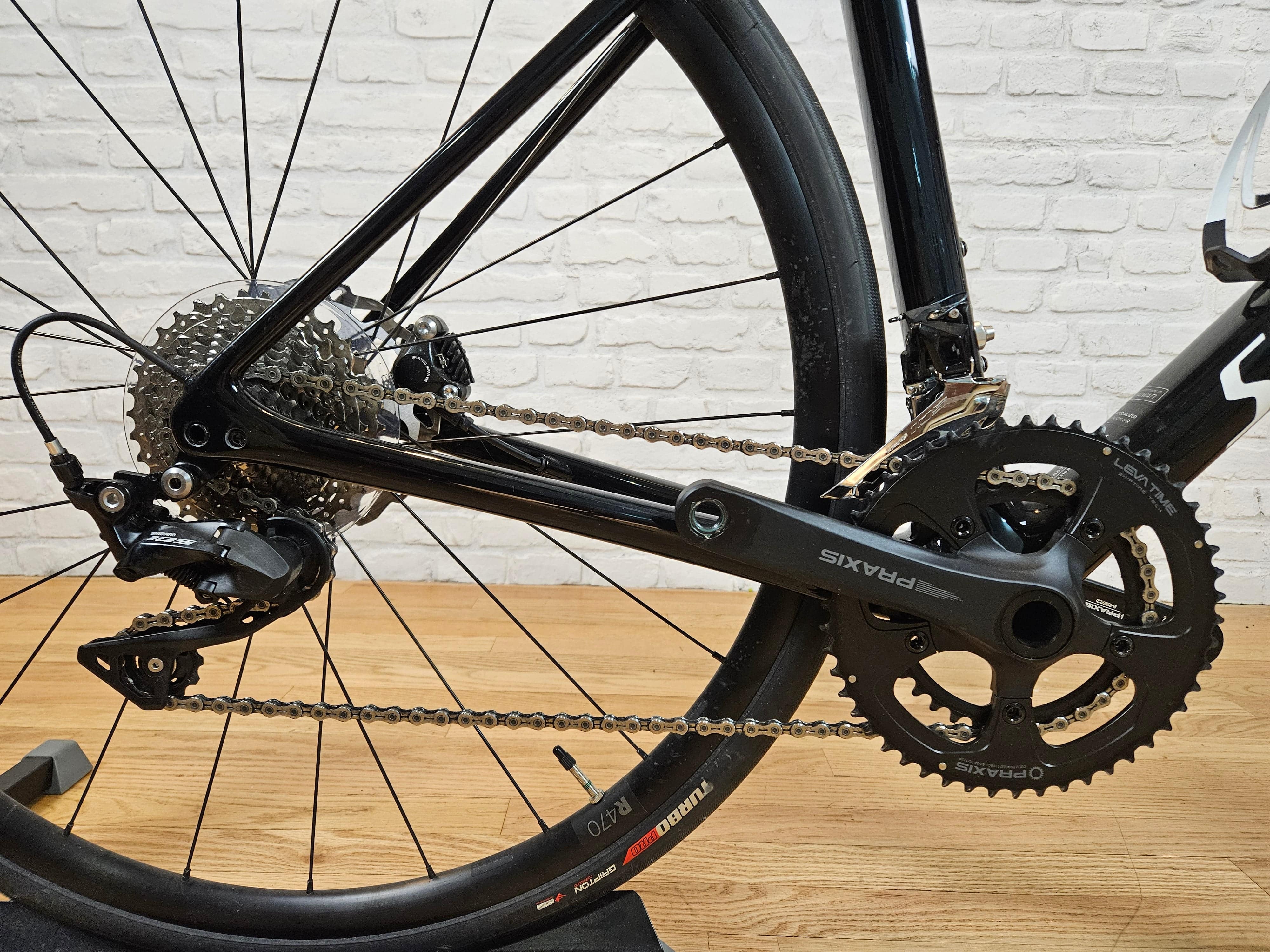 2022 Specialized Roubaix Sport Disc Futureshock 105 | Brooklyn