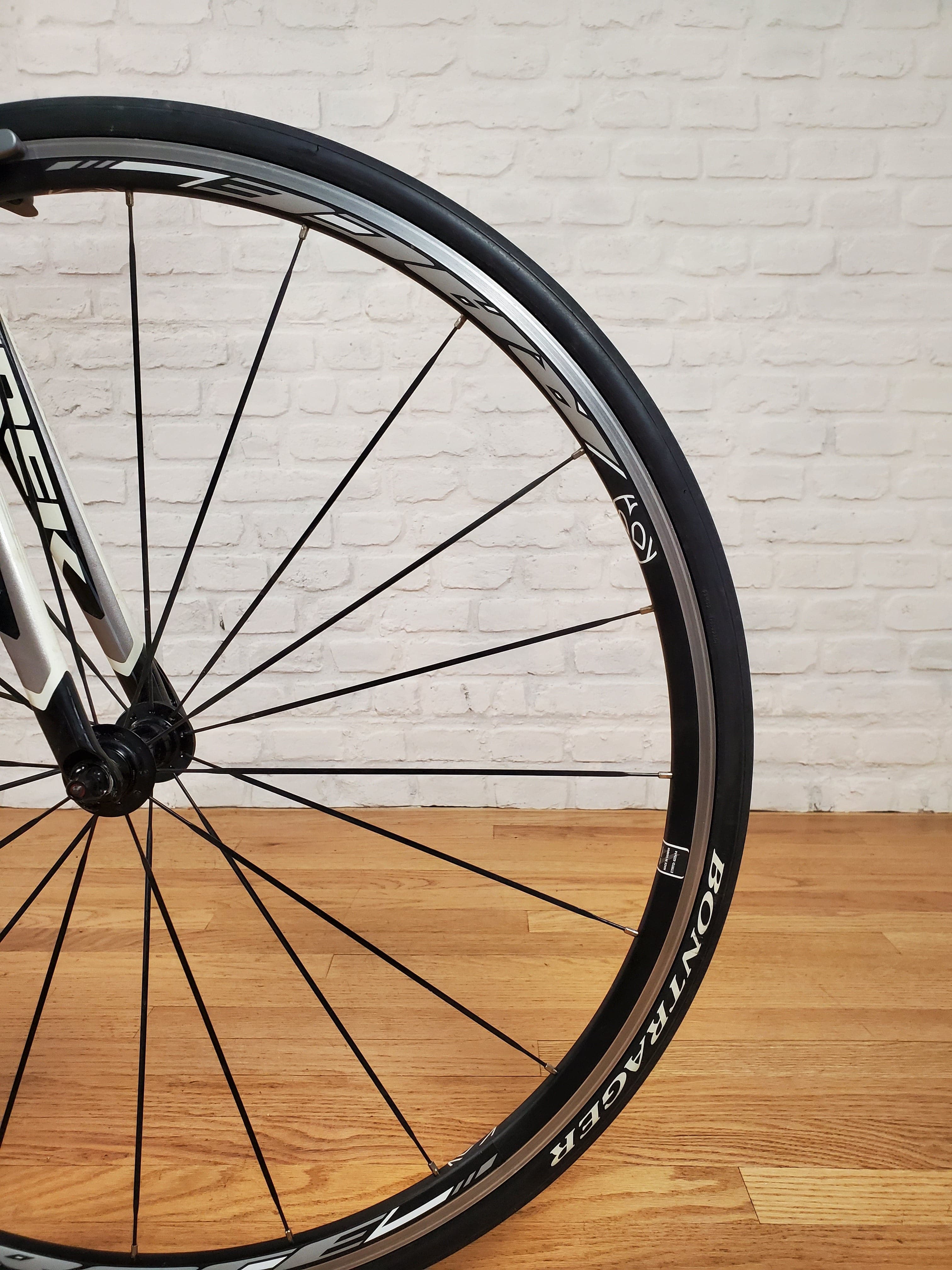 TREK ロードバイク Madone5.2 DuraAce Ultegra 混載 2011 Trek Madone 5.2 Ultegra | Brooklyn Carbon Bike Co.