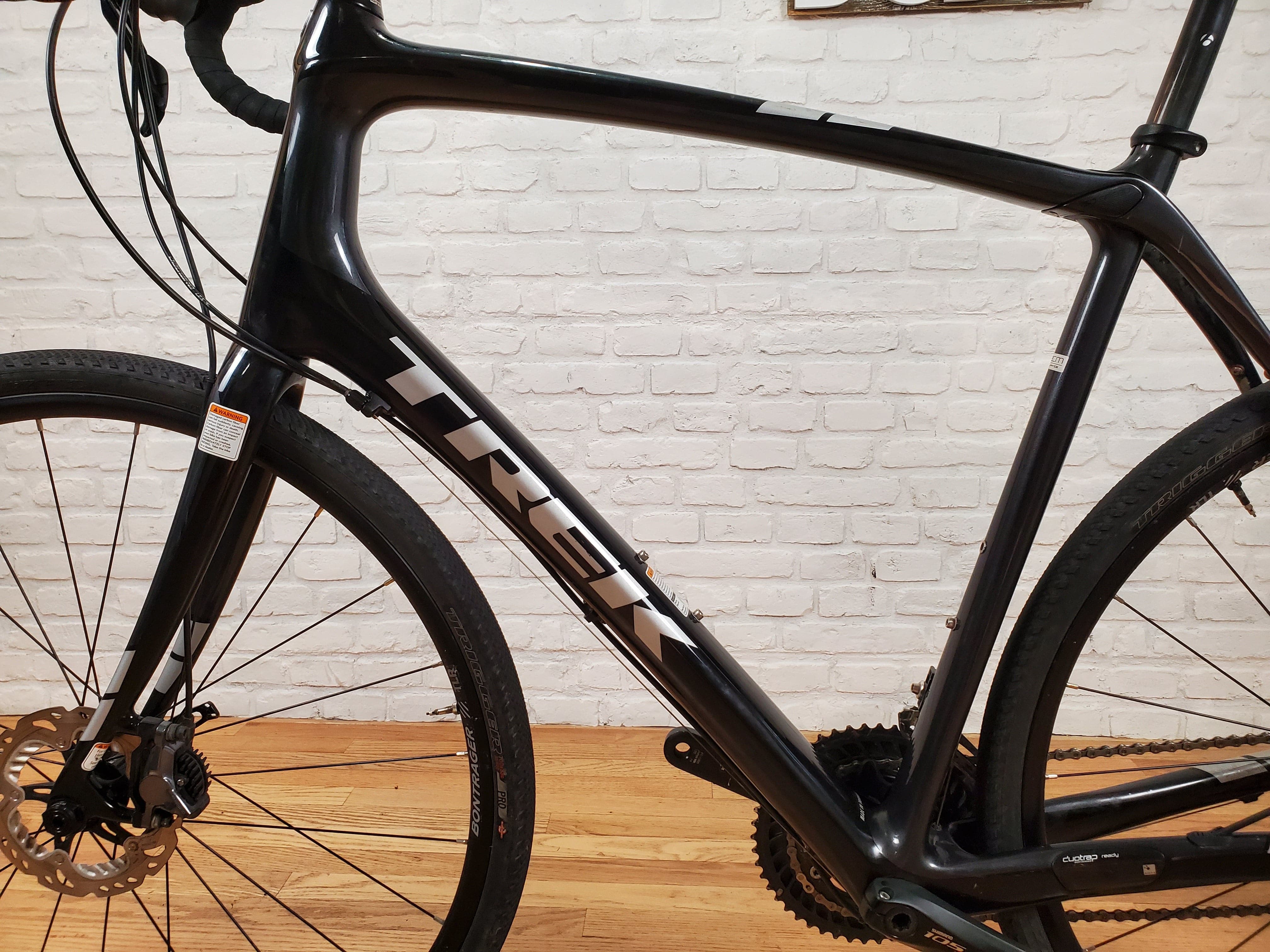 Used Road Bikes for Sale: 2019 Trek Domane SL5 105