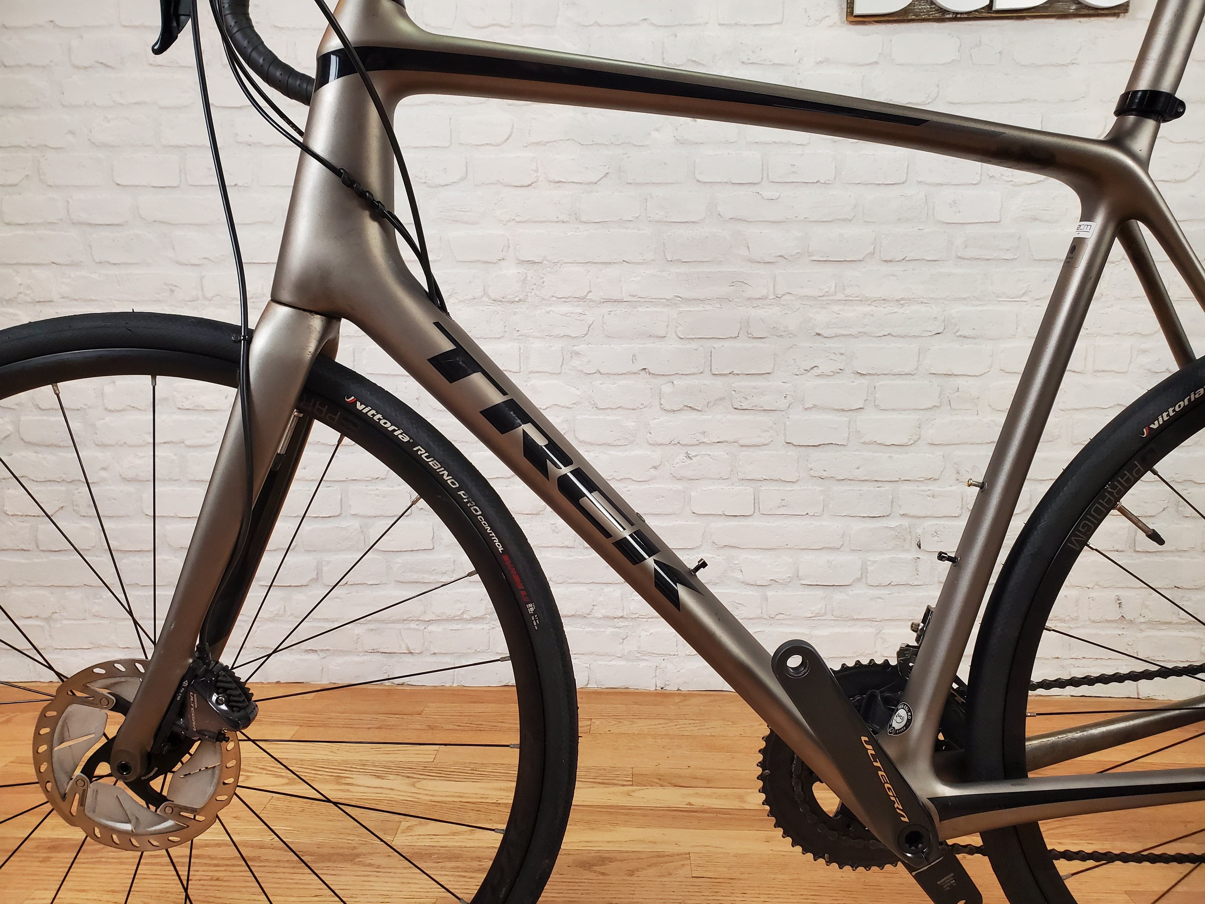Used Road Bikes for Sale: Trek Emonda SL5 105