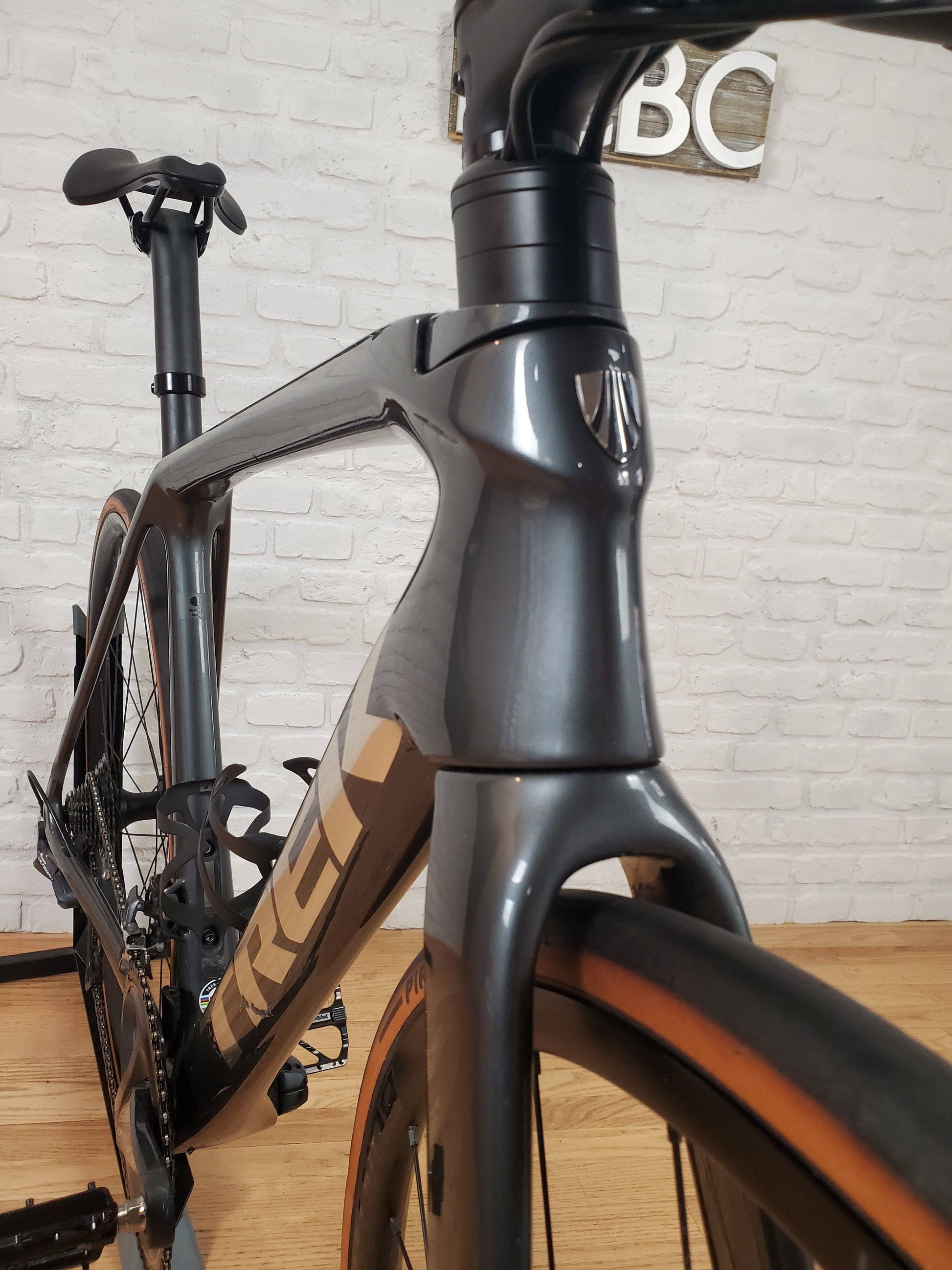 2021 Trek Emonda SL6 Disc Ultegra - Main Image