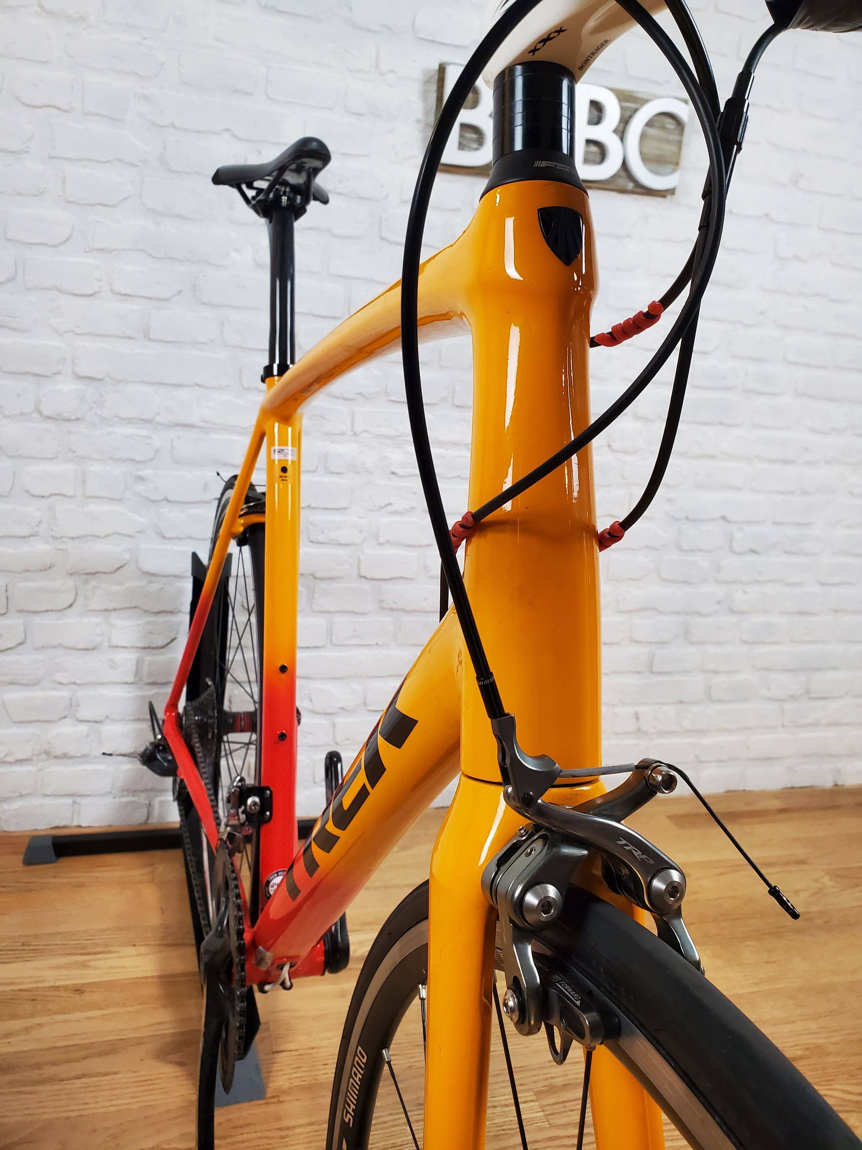2022 Trek Emonda ALR Red Force | Lightweight Aluminum Road Bike
