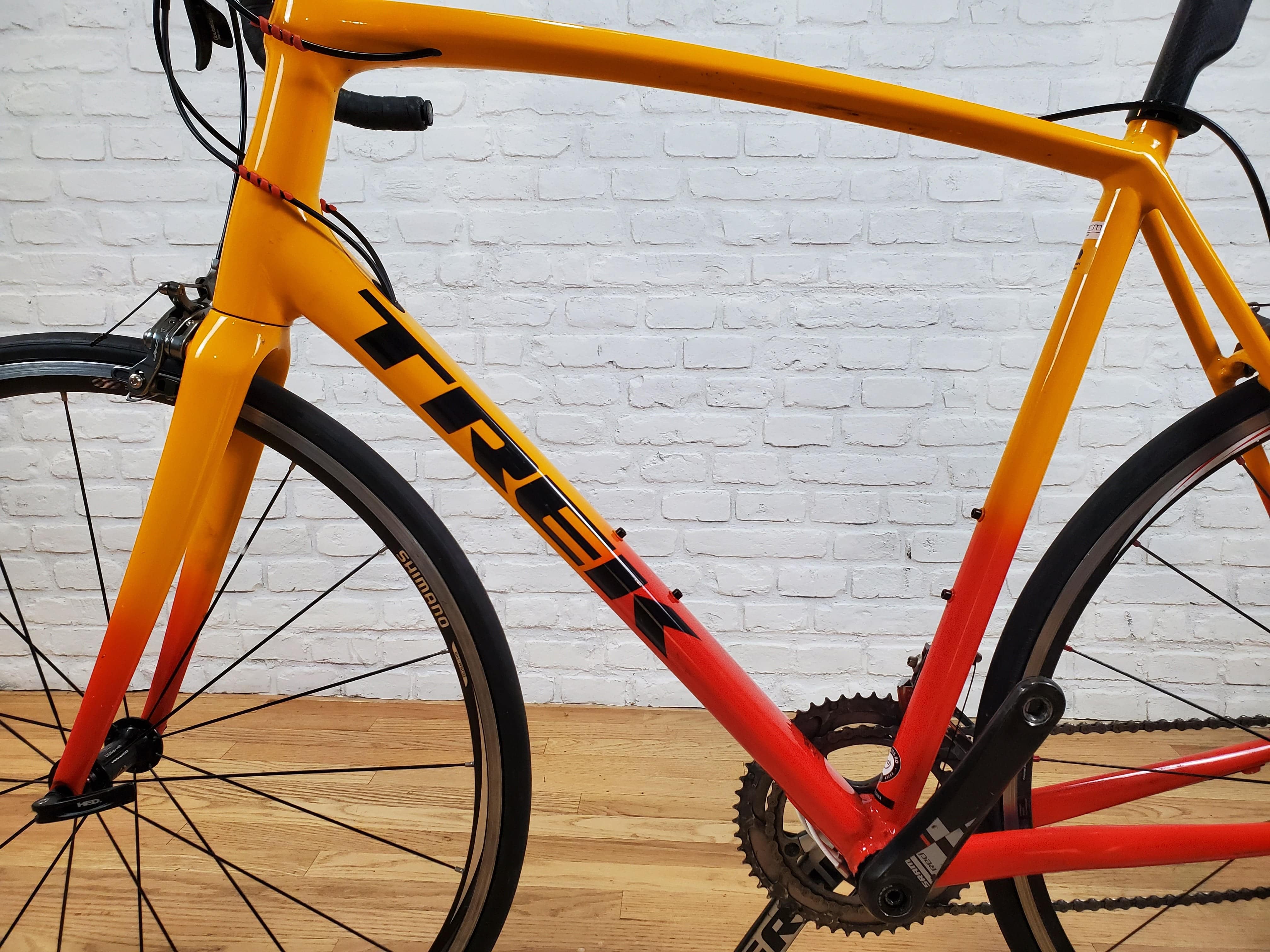 2022 Trek Emonda ALR Red Force | Lightweight Aluminum Road Bike
